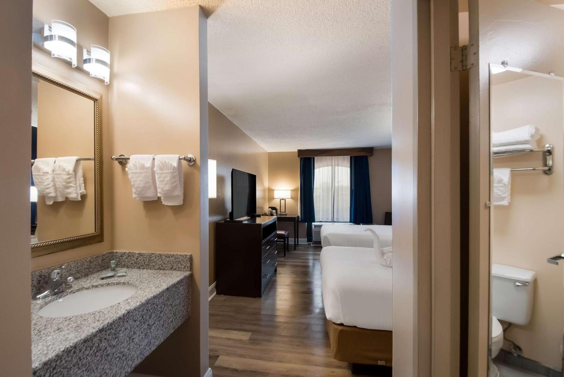 Best Western Springfield photo 10