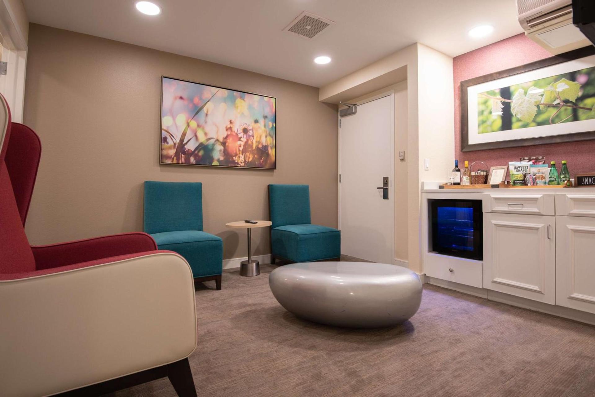 Hilton Garden Inn Calabasas photo 8