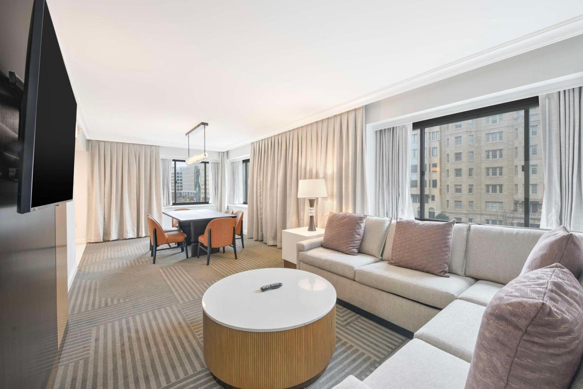 Capital Hilton photo 50