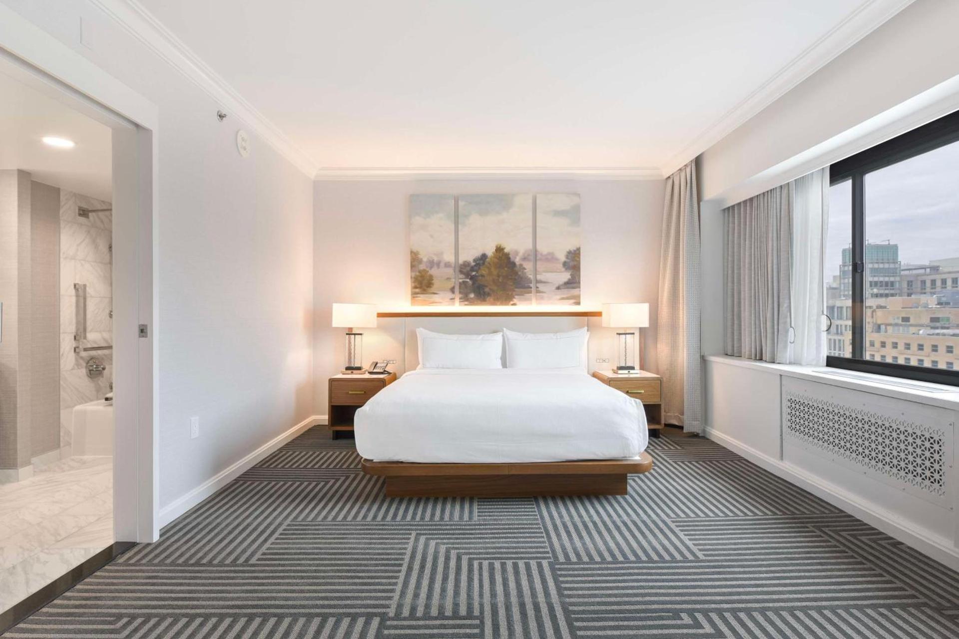 Capital Hilton photo 52