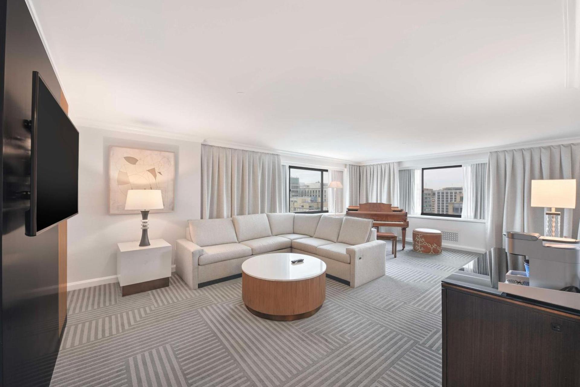 Capital Hilton photo 65