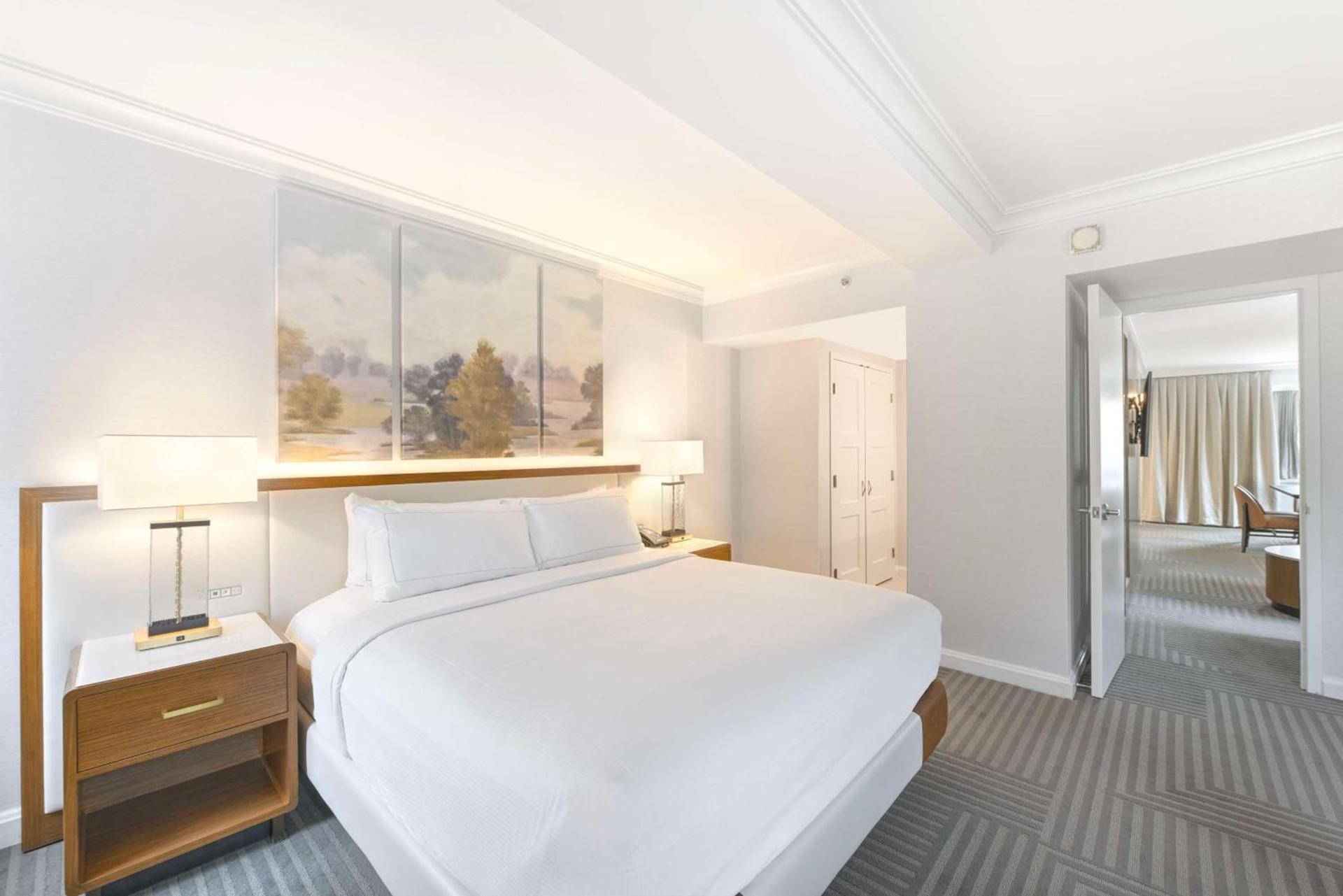 Capital Hilton photo 79