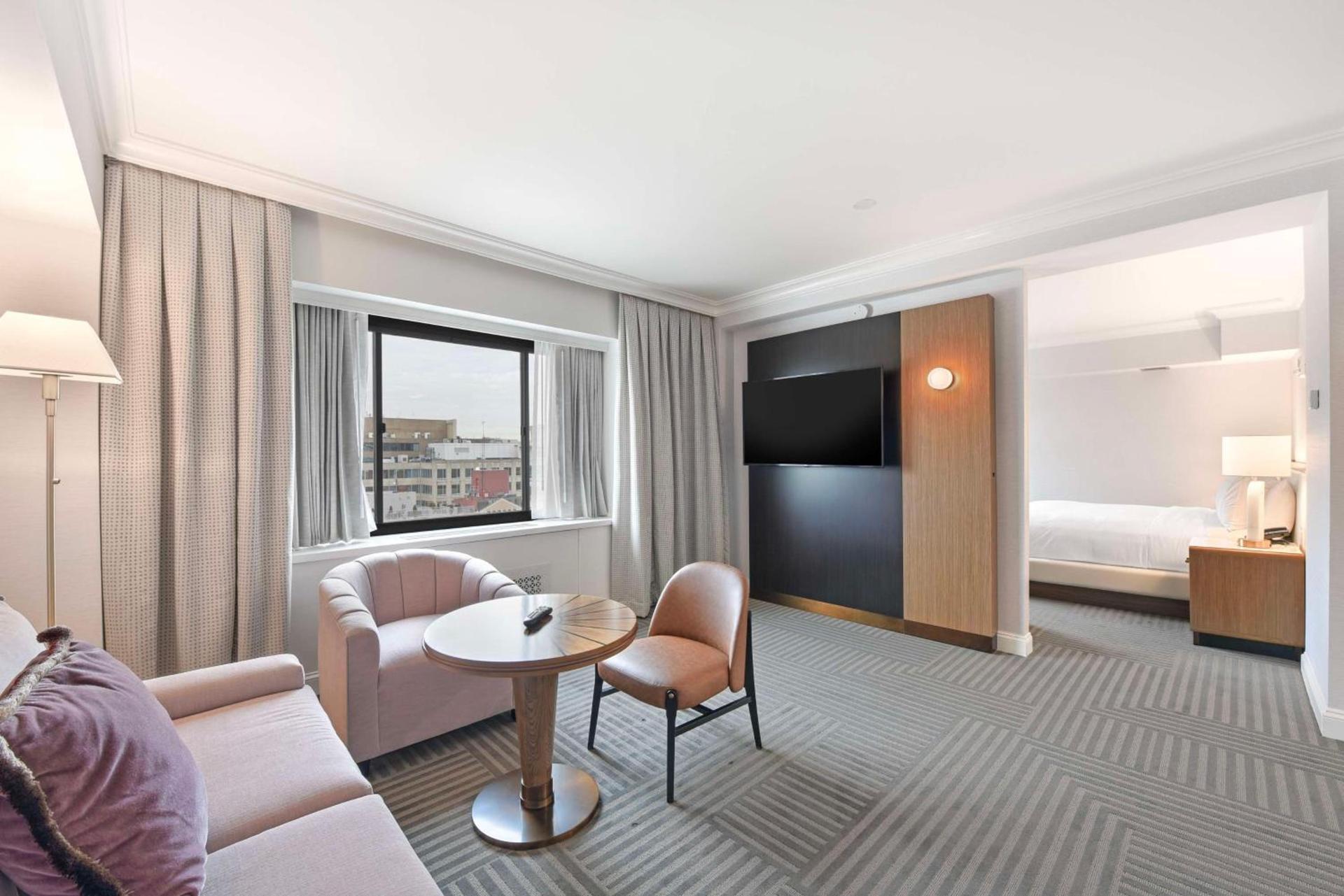 Capital Hilton photo 81