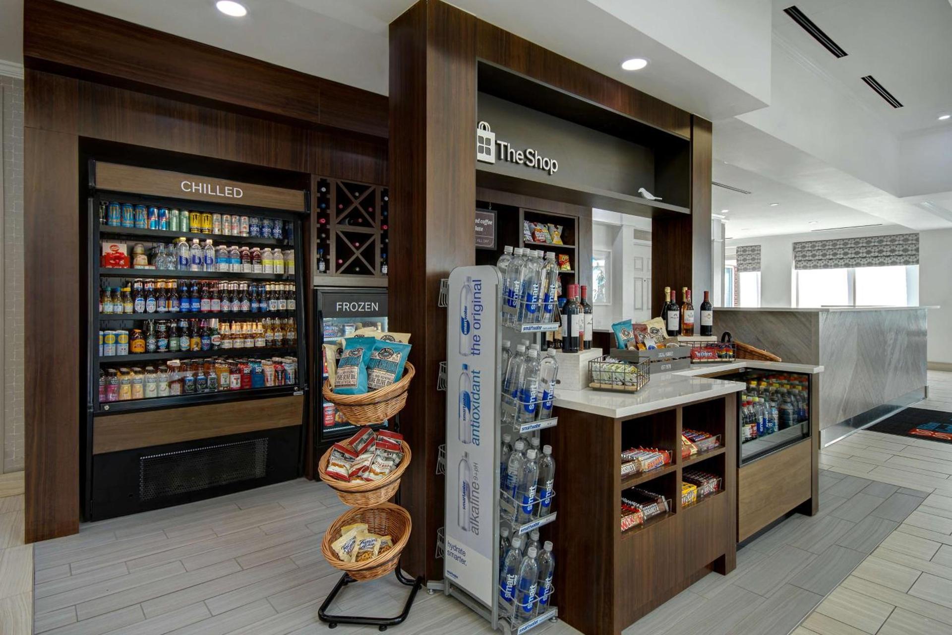 Hilton Garden Inn Detroit Metro Airport photo 11