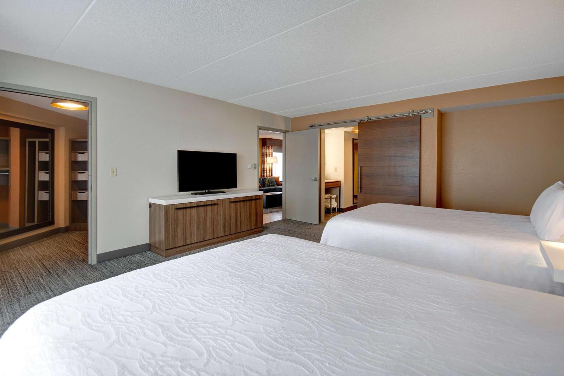 Hilton Garden Inn Terre Haute photo 33