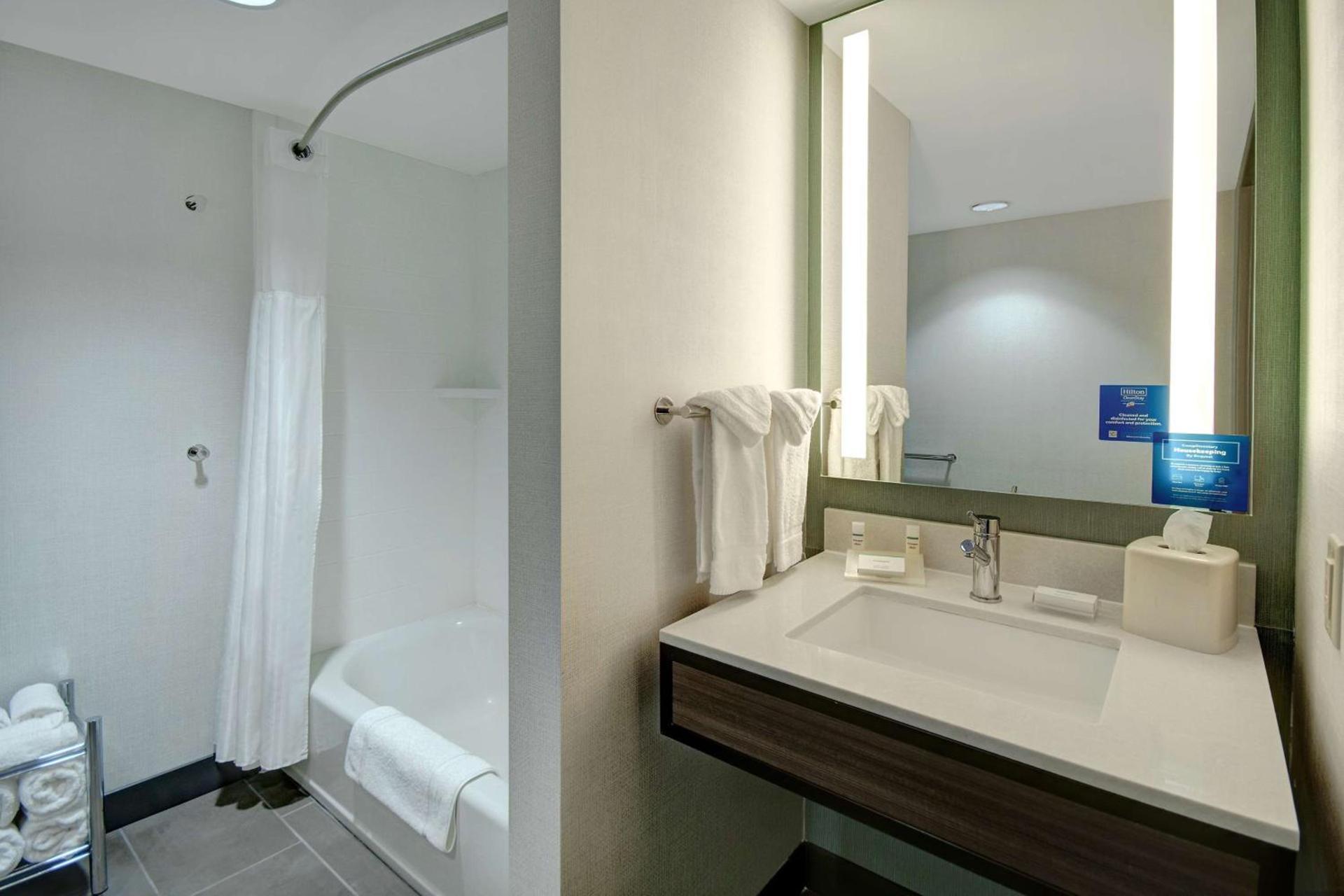 Hilton Garden Inn Terre Haute photo 39