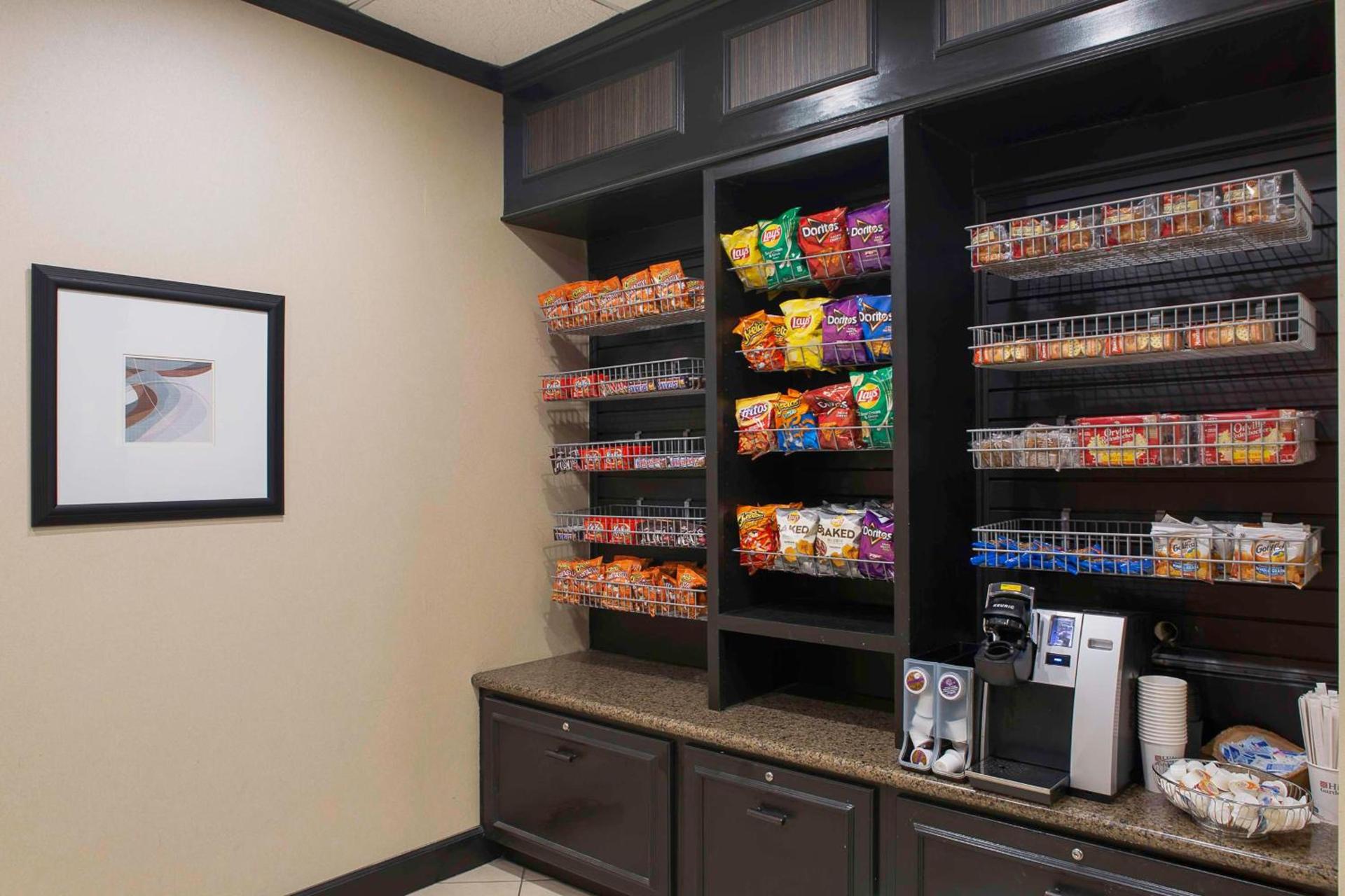 Hilton Garden Inn Jonesboro photo 26