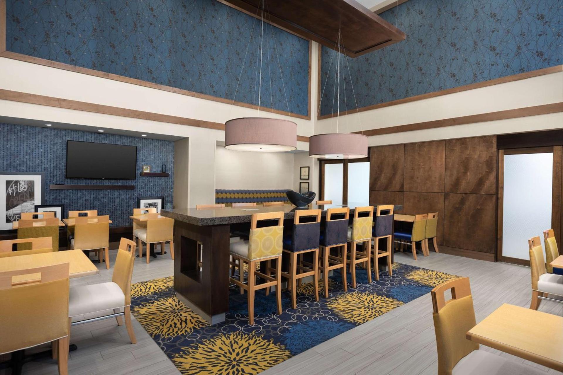 Hampton Inn Syracuse Clay photo 28