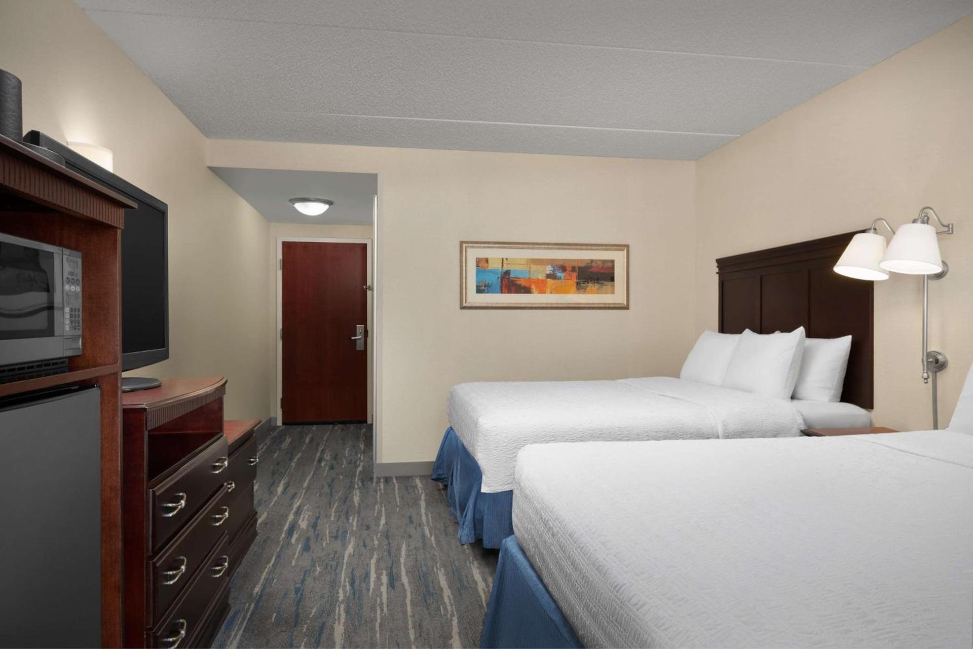 Hampton Inn Syracuse Clay photo 4