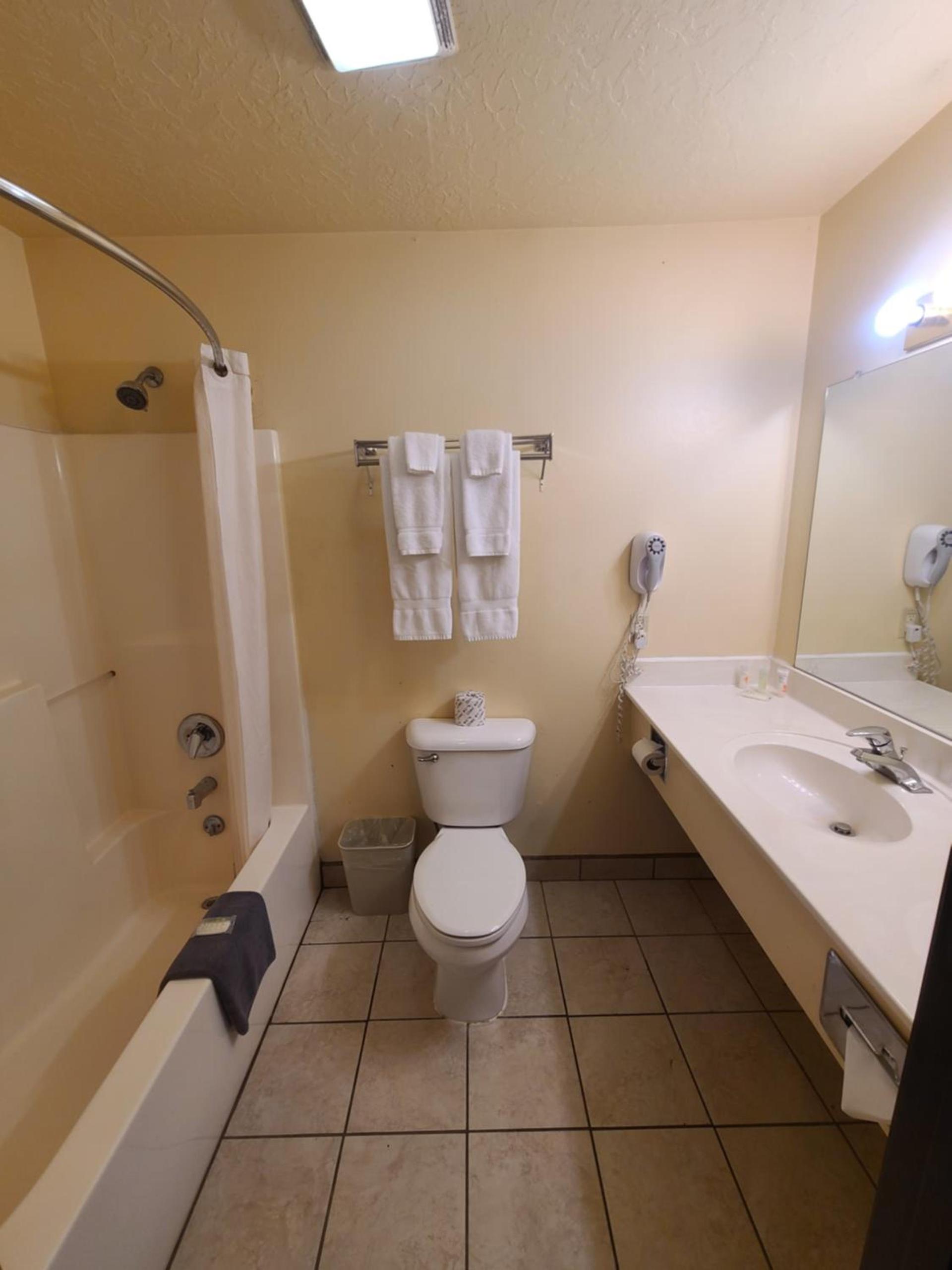 Horizon Hotel photo 13