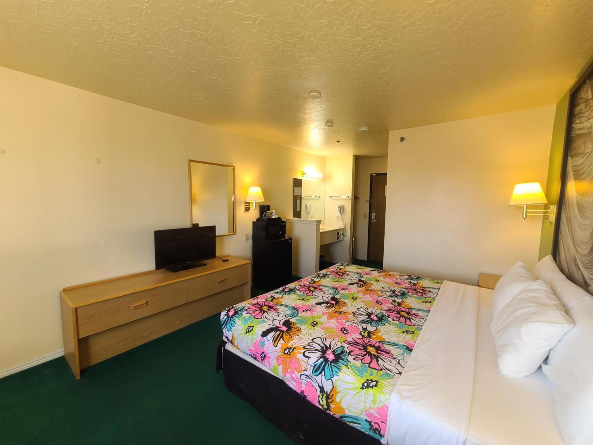 Horizon Hotel photo 22