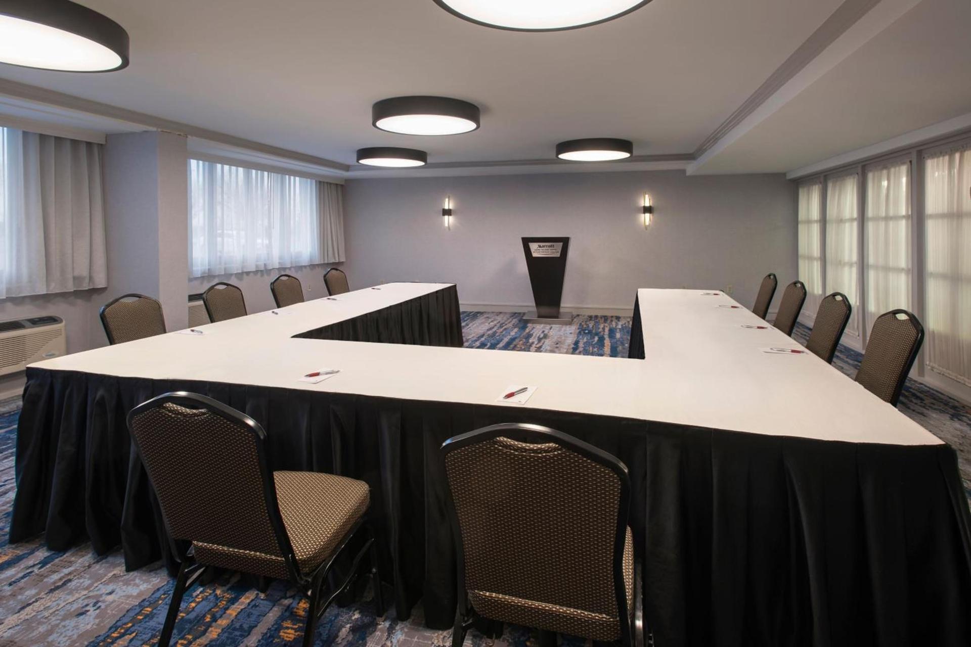 Long Island Marriott Hotel photo 32