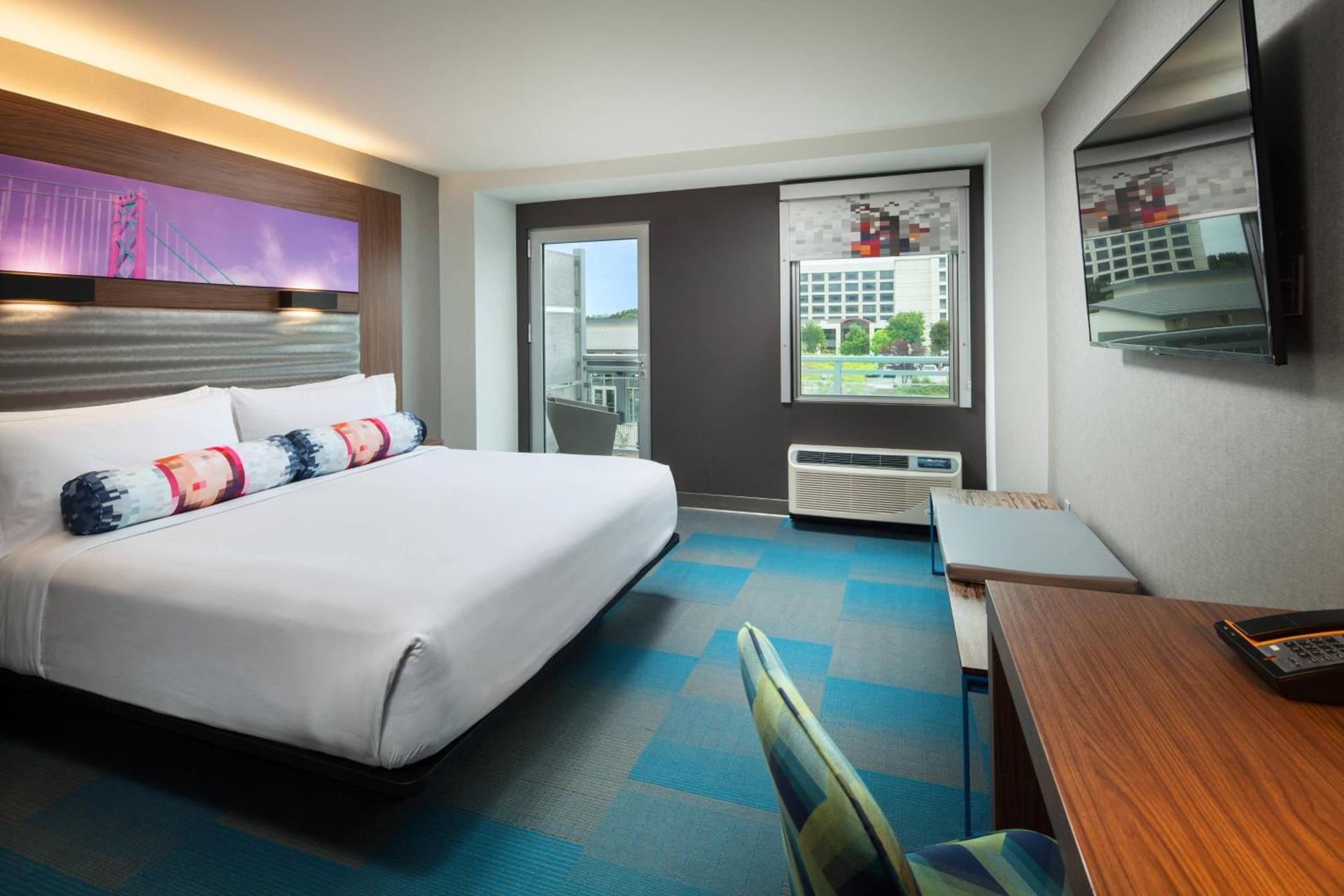 Aloft by Marriott San Francisco Airport photo 13