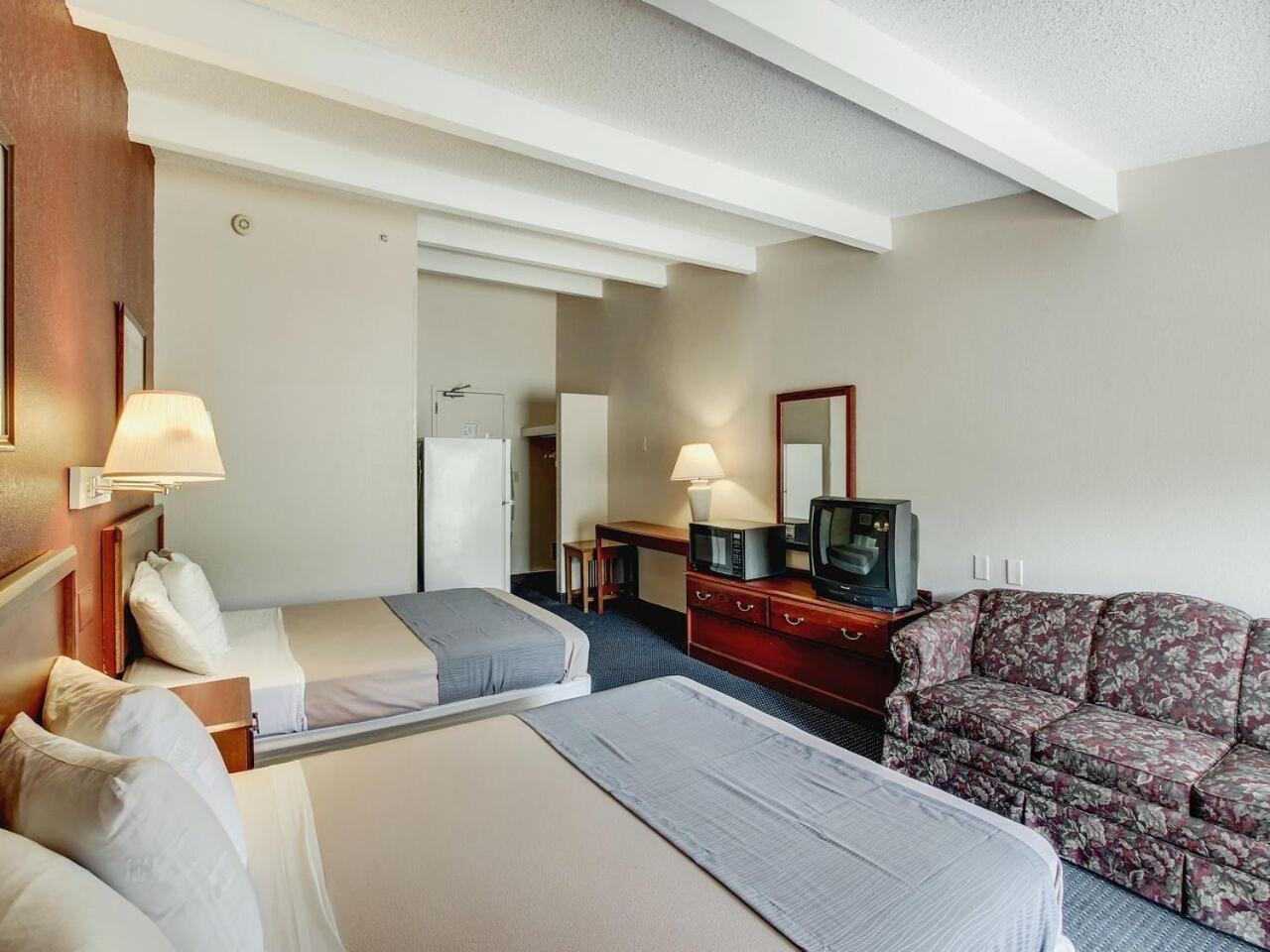 Scottish Inn Whippany photo 5