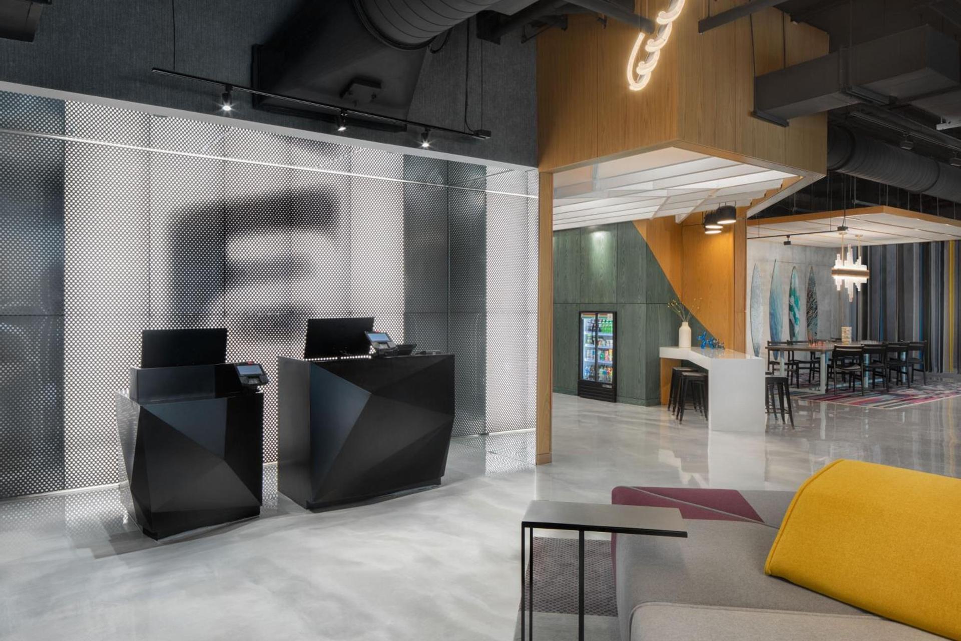 Aloft by Marriott Fort Lauderdale Airport photo 5
