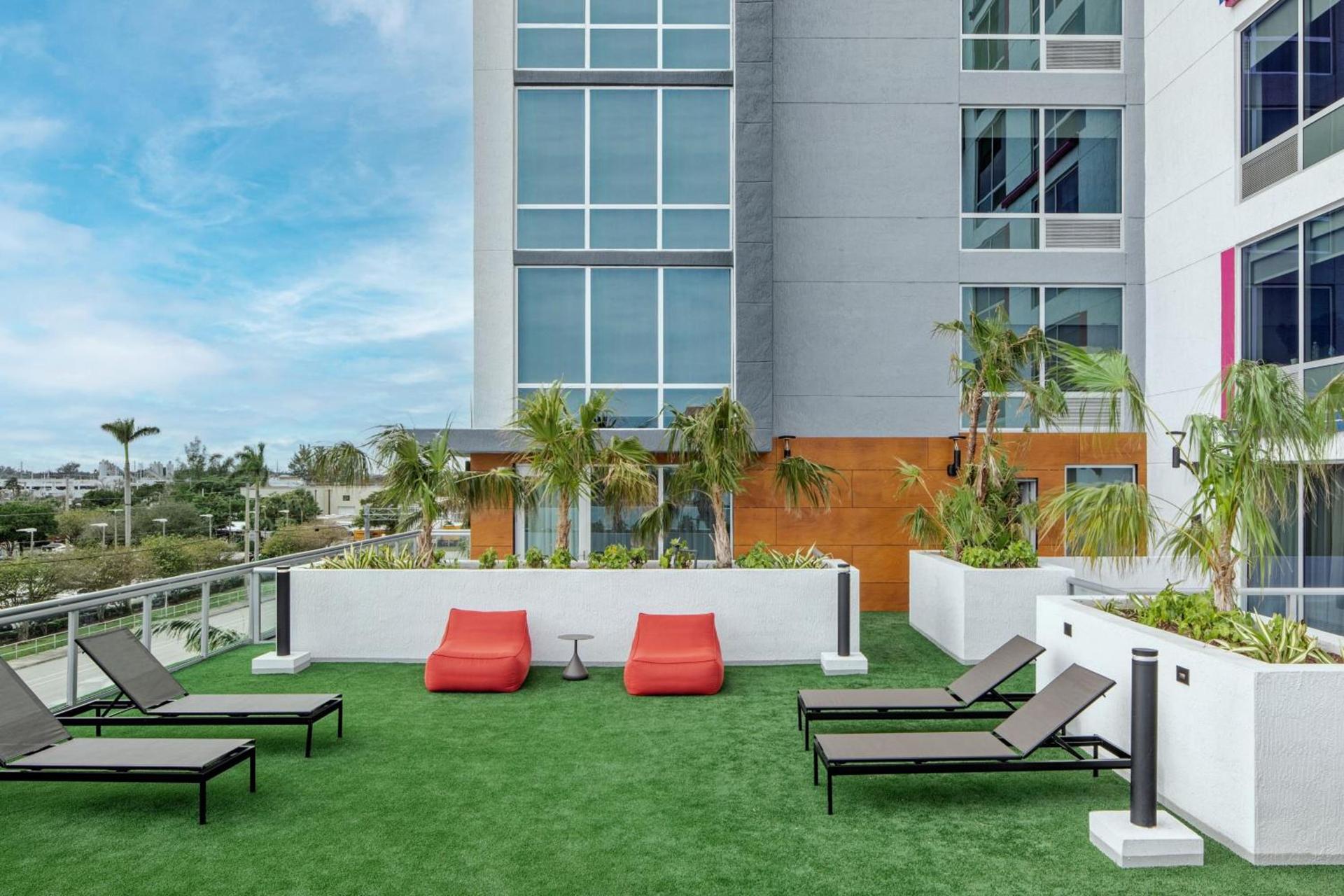 Aloft by Marriott Fort Lauderdale Airport photo 24