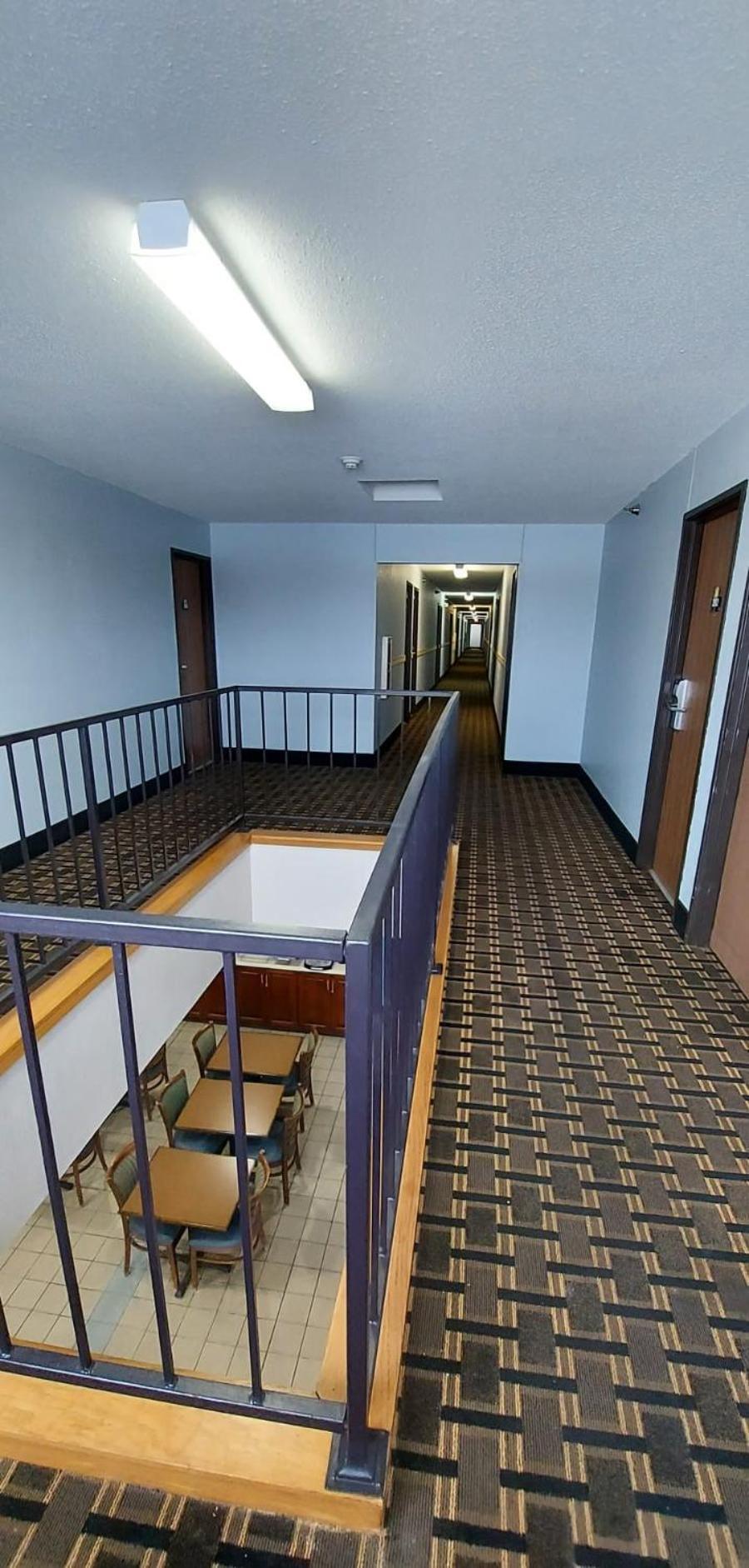 Days Inn by Wyndham Willmar photo 43