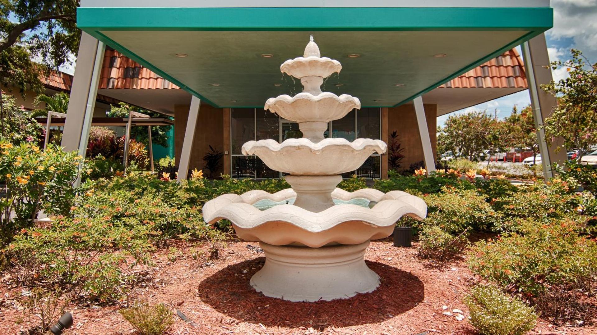 Baymont by Wyndham Sarasota photo 13