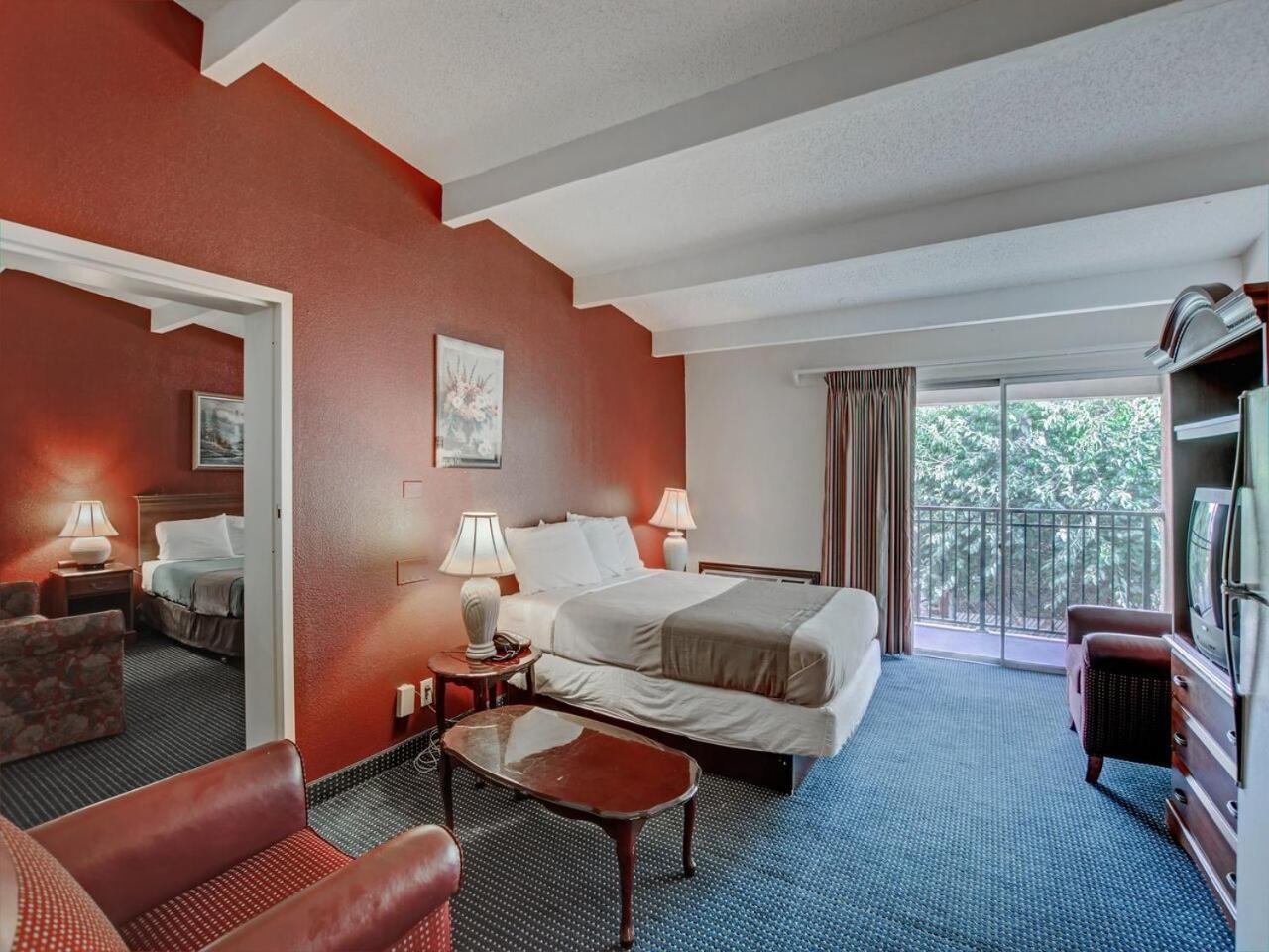 Red Carpet INN Whippany photo 6