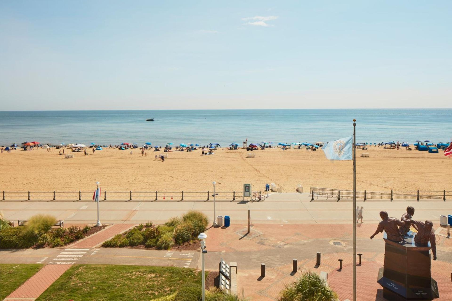 Sheraton Oceanfront Hotel photo 28