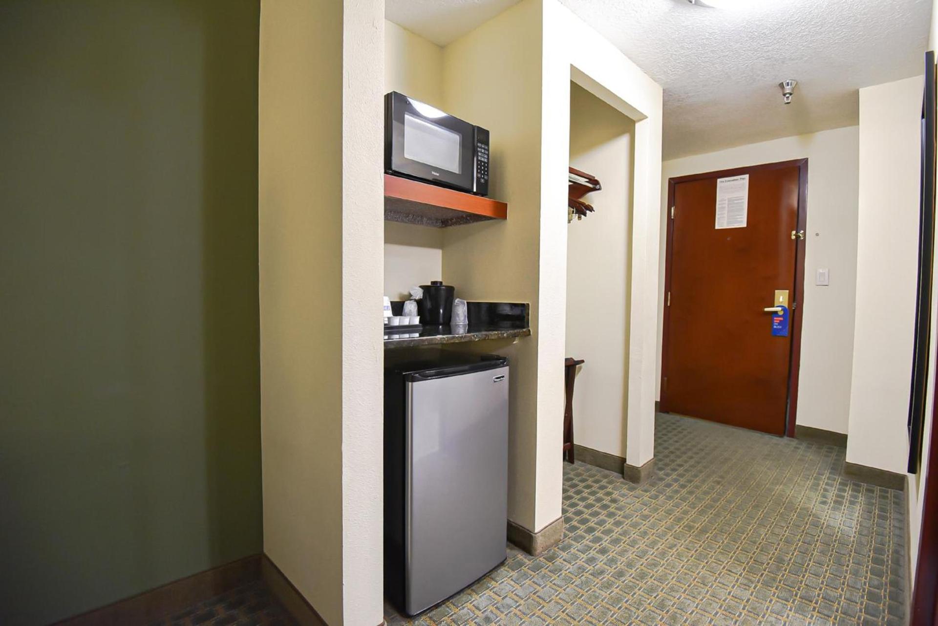 Holiday Inn Express & Suites Cocoa by IHG photo 43
