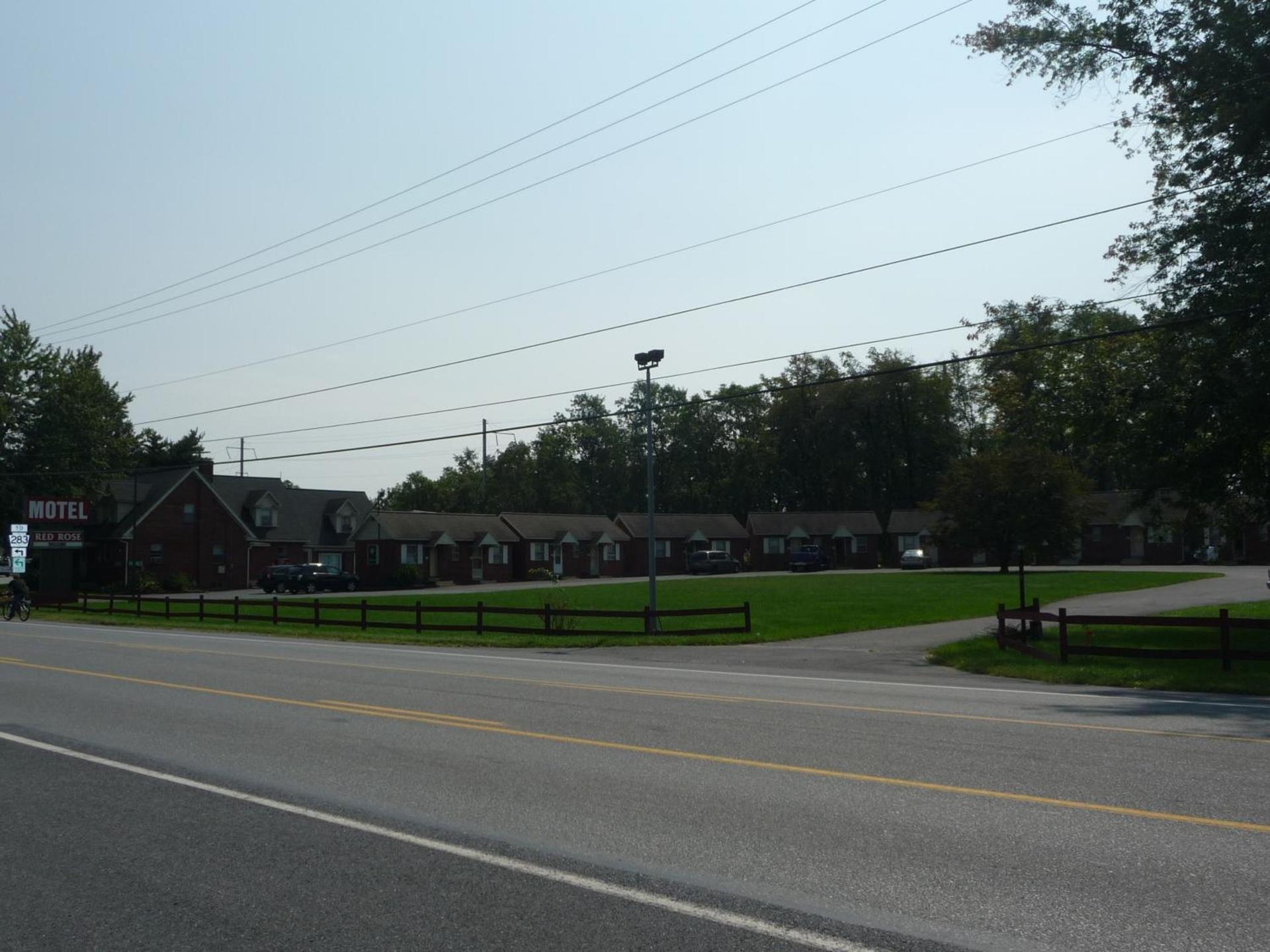 Red Rose Motel photo 2