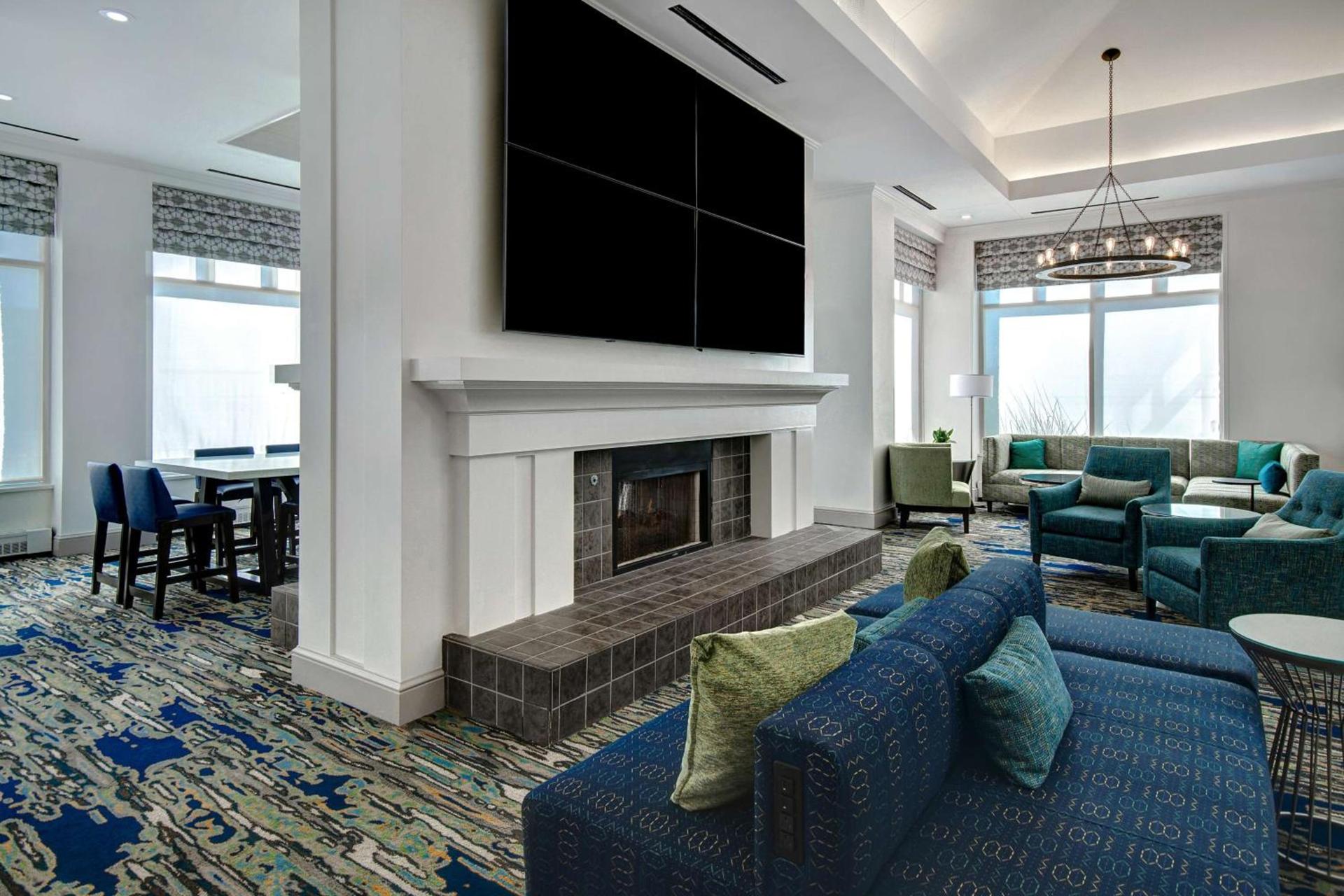 Hilton Garden Inn Detroit Metro Airport photo 6