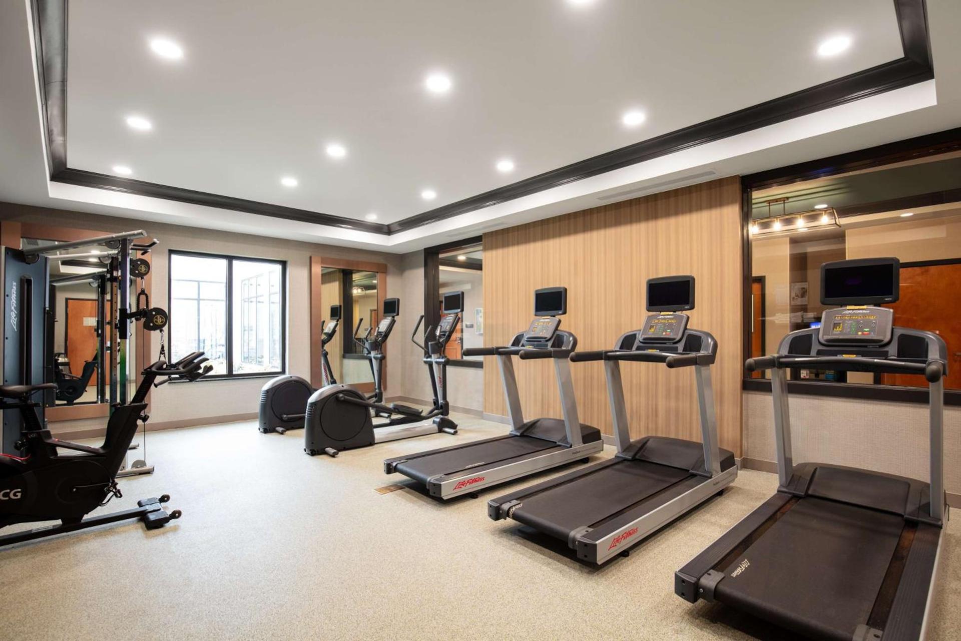 Hilton Garden Inn Kalispell photo 22