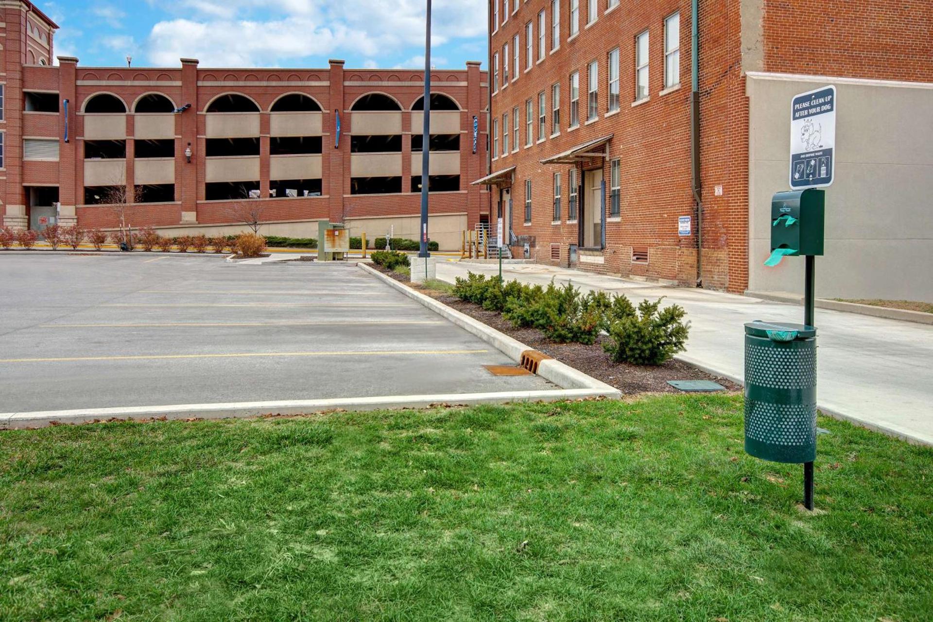 Hilton Garden Inn Terre Haute photo 5