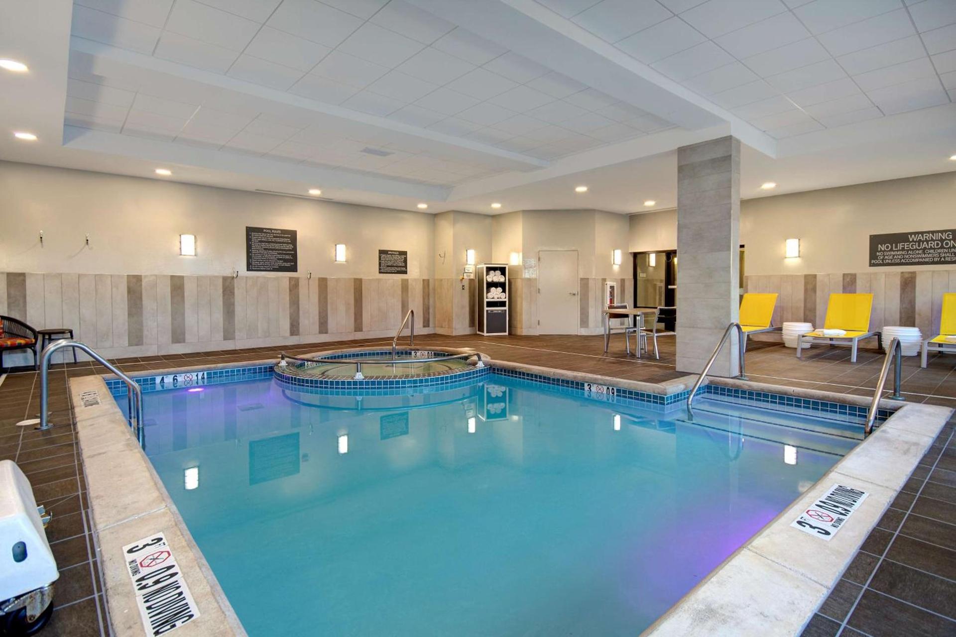 Hilton Garden Inn Terre Haute photo 16