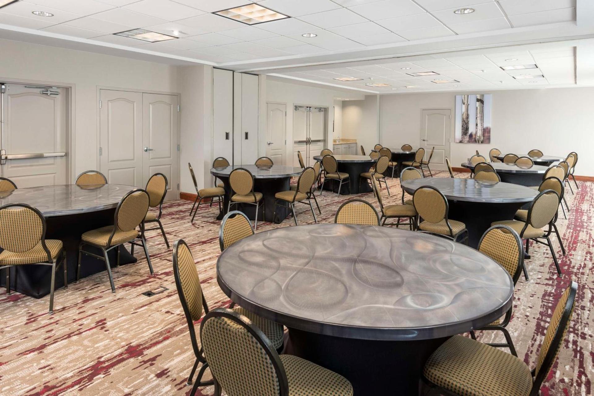 Hilton Garden Inn Scottsdale North/Perimeter Center photo 38