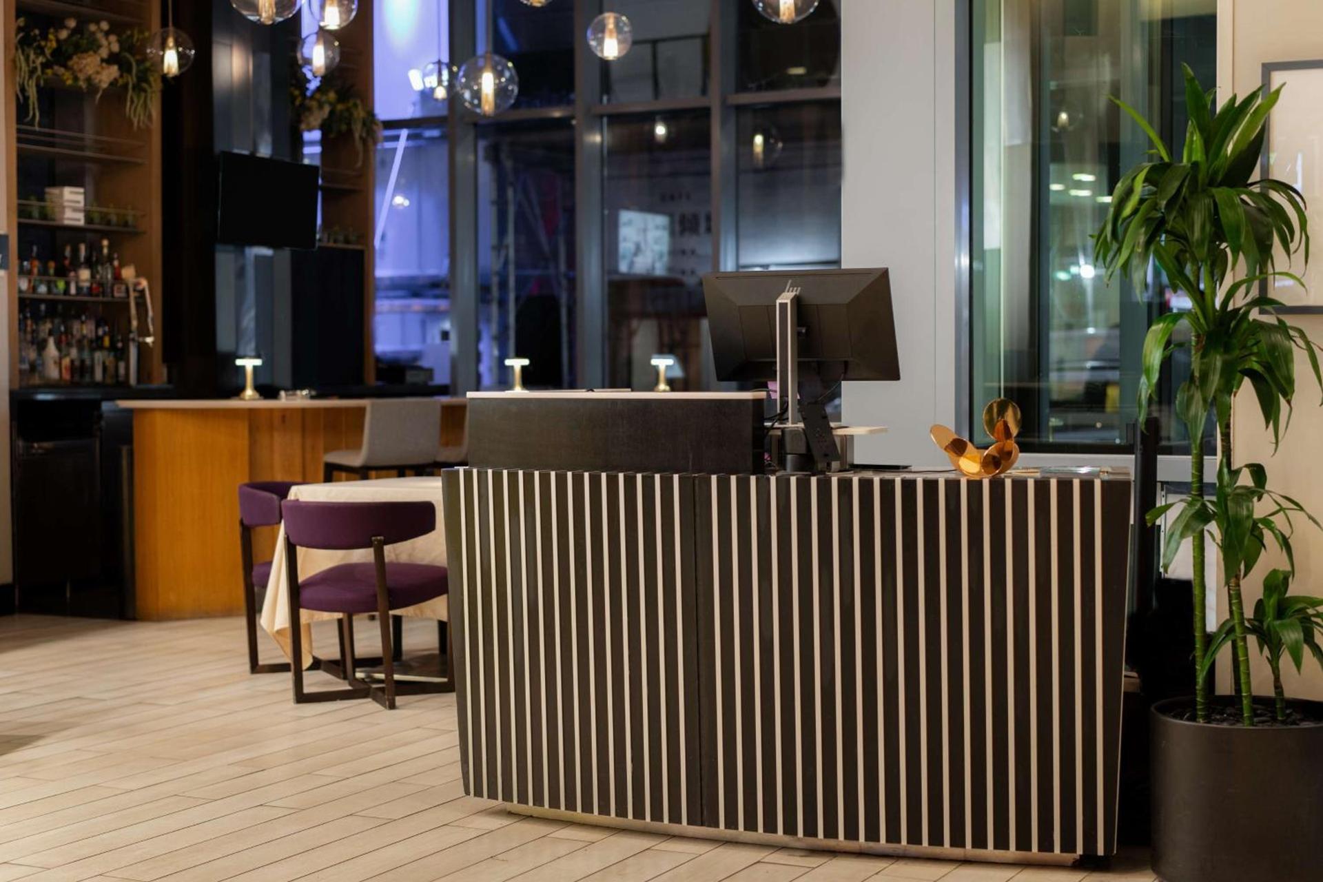 Newly Renovated Embassy Suites By Hilton New York Manhattan Times Square photo 12