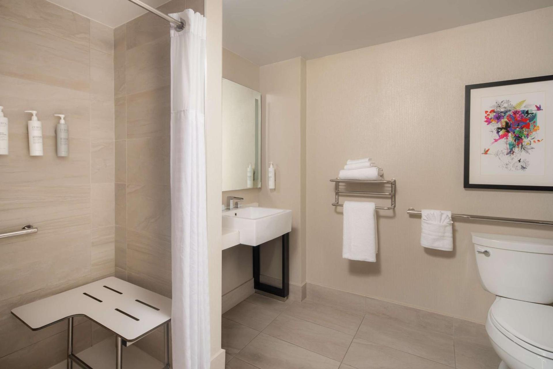 Newly Renovated Embassy Suites By Hilton New York Manhattan Times Square photo 80