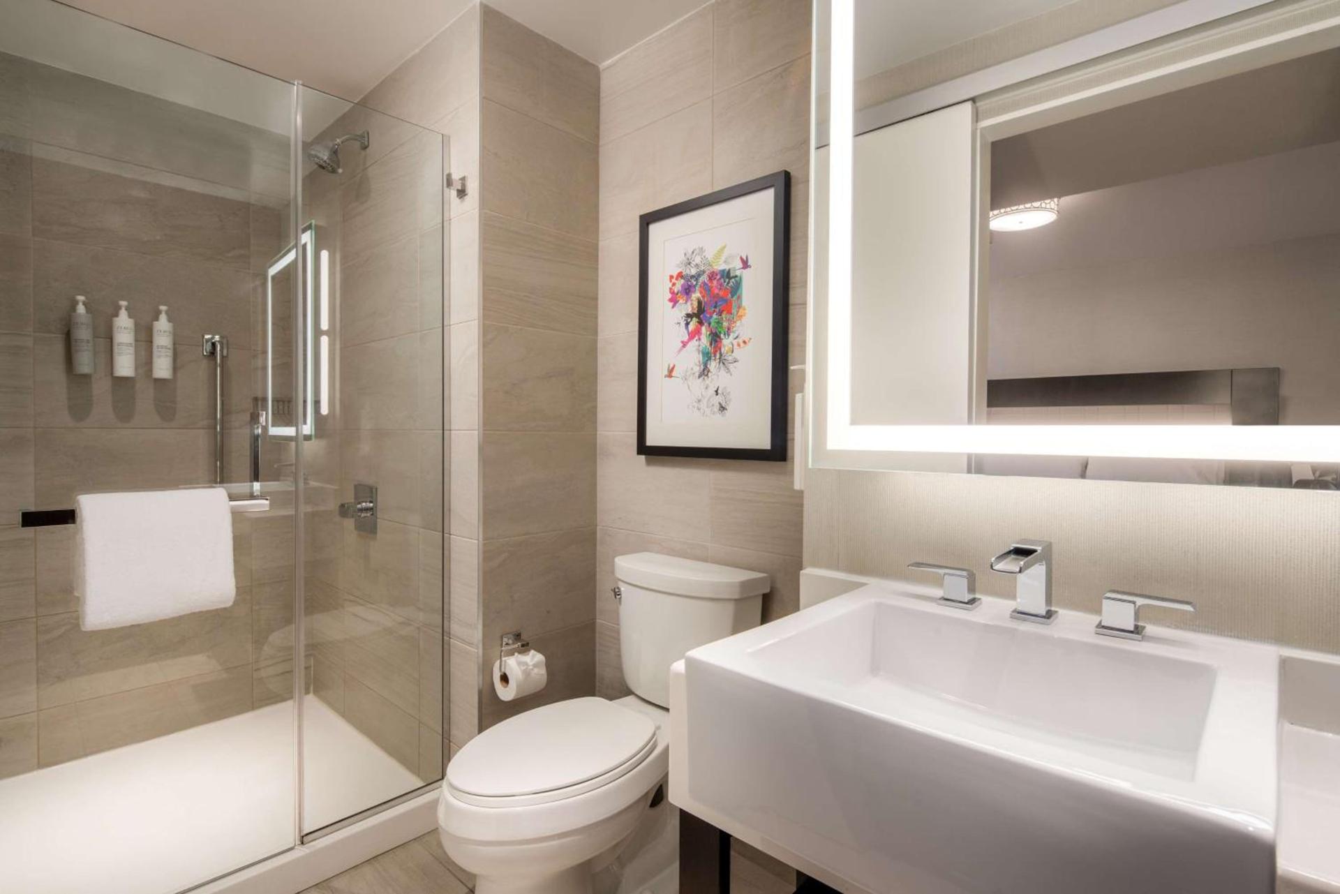 Newly Renovated Embassy Suites By Hilton New York Manhattan Times Square photo 99