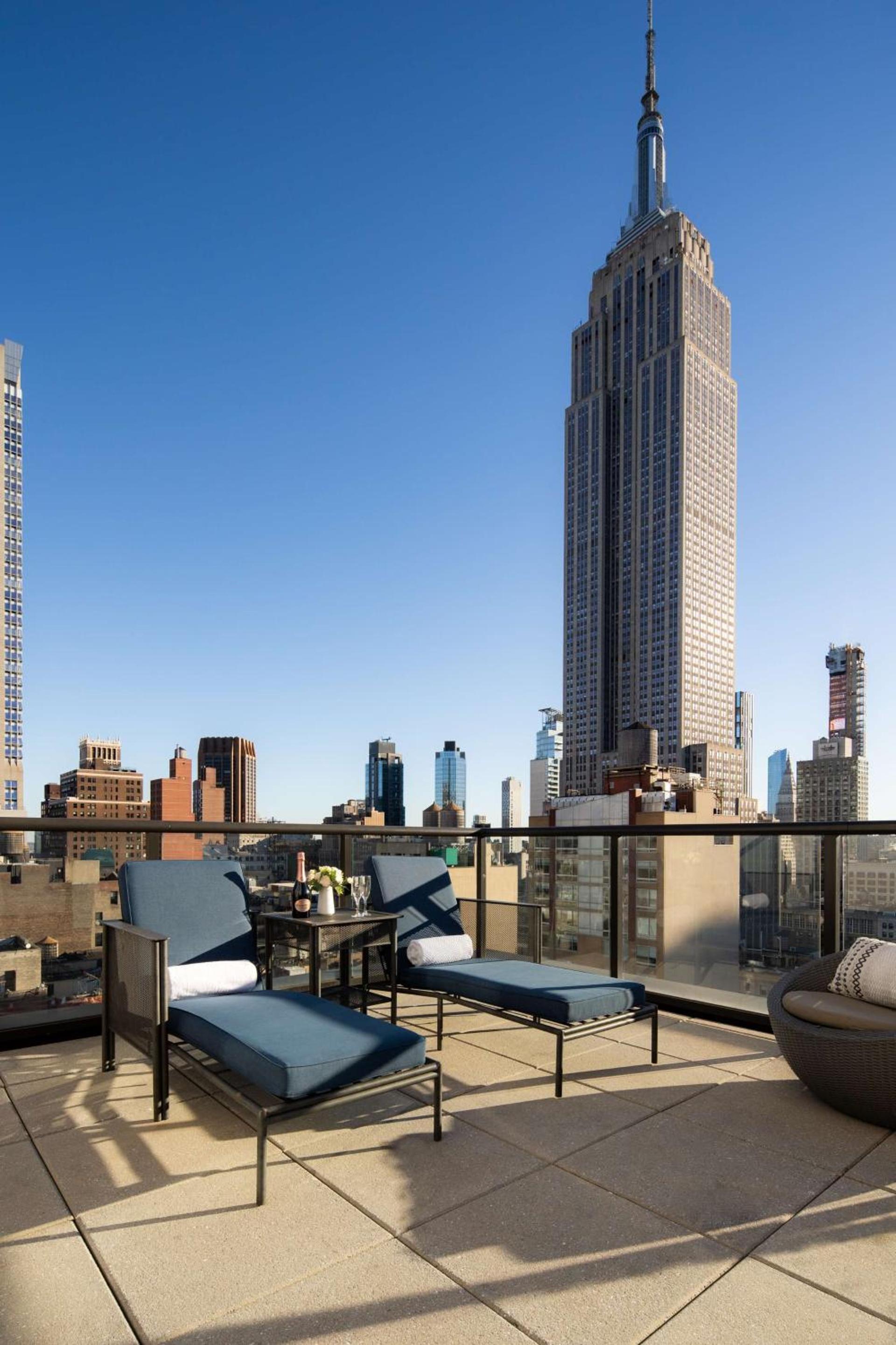 Newly Renovated Embassy Suites By Hilton New York Manhattan Times Square photo 100