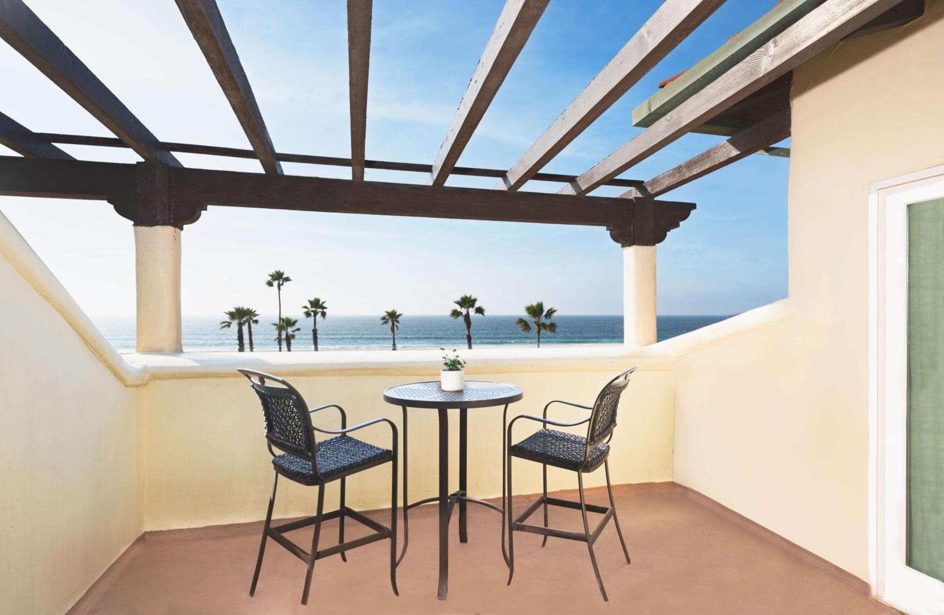 Zachari Dunes on Mandalay Beach, Curio Collection by Hilton photo 84