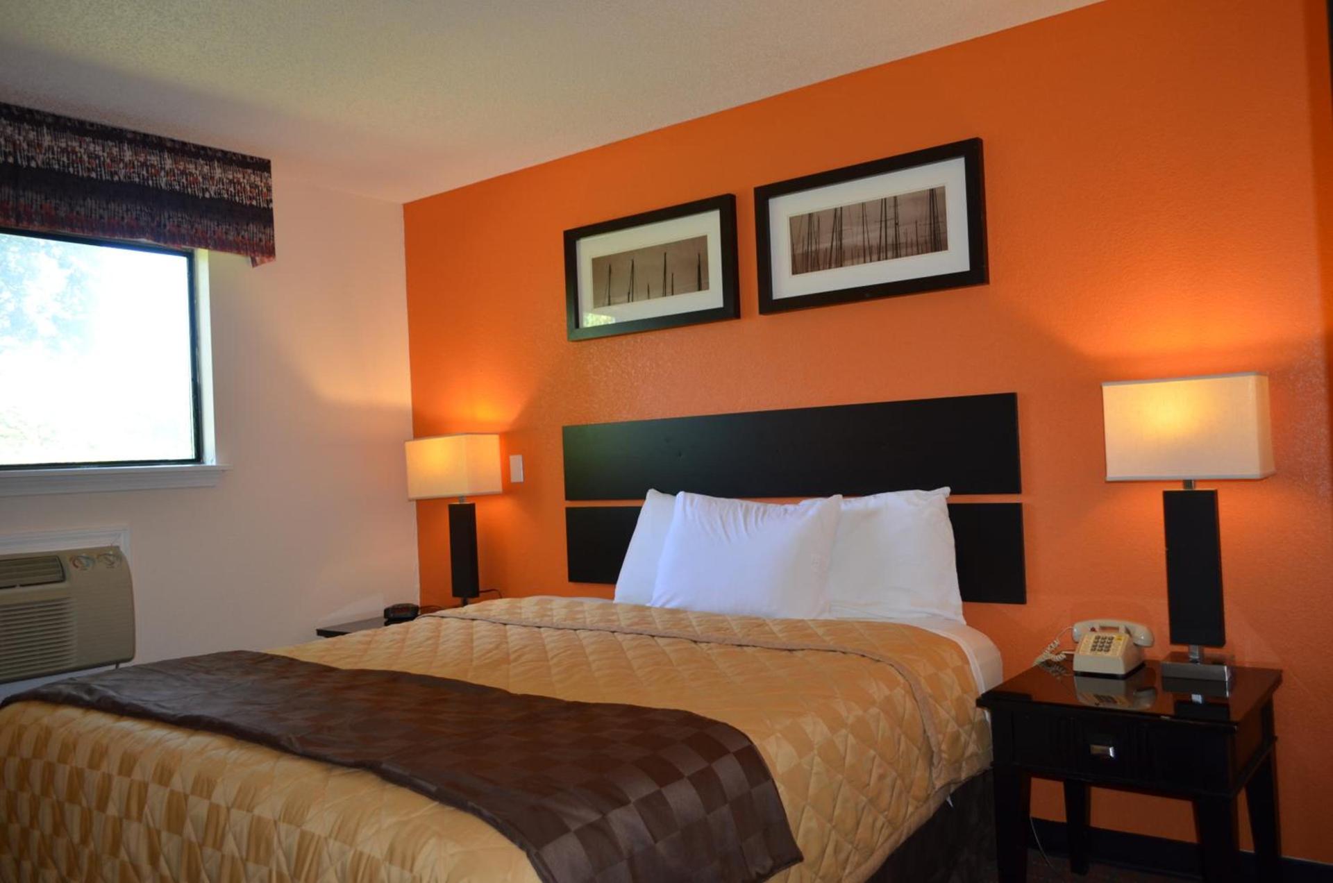 Enfield Inn photo 3