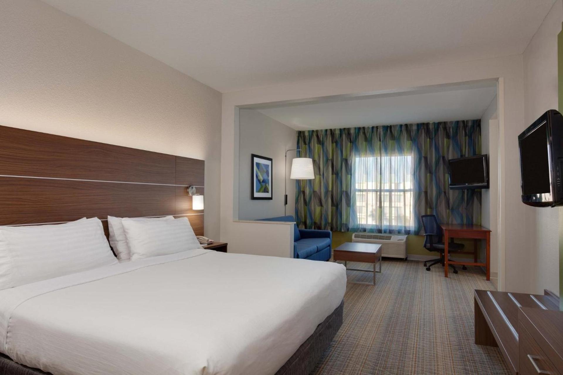 Holiday Inn Express & Suites Orlando International Airport by IHG photo 37