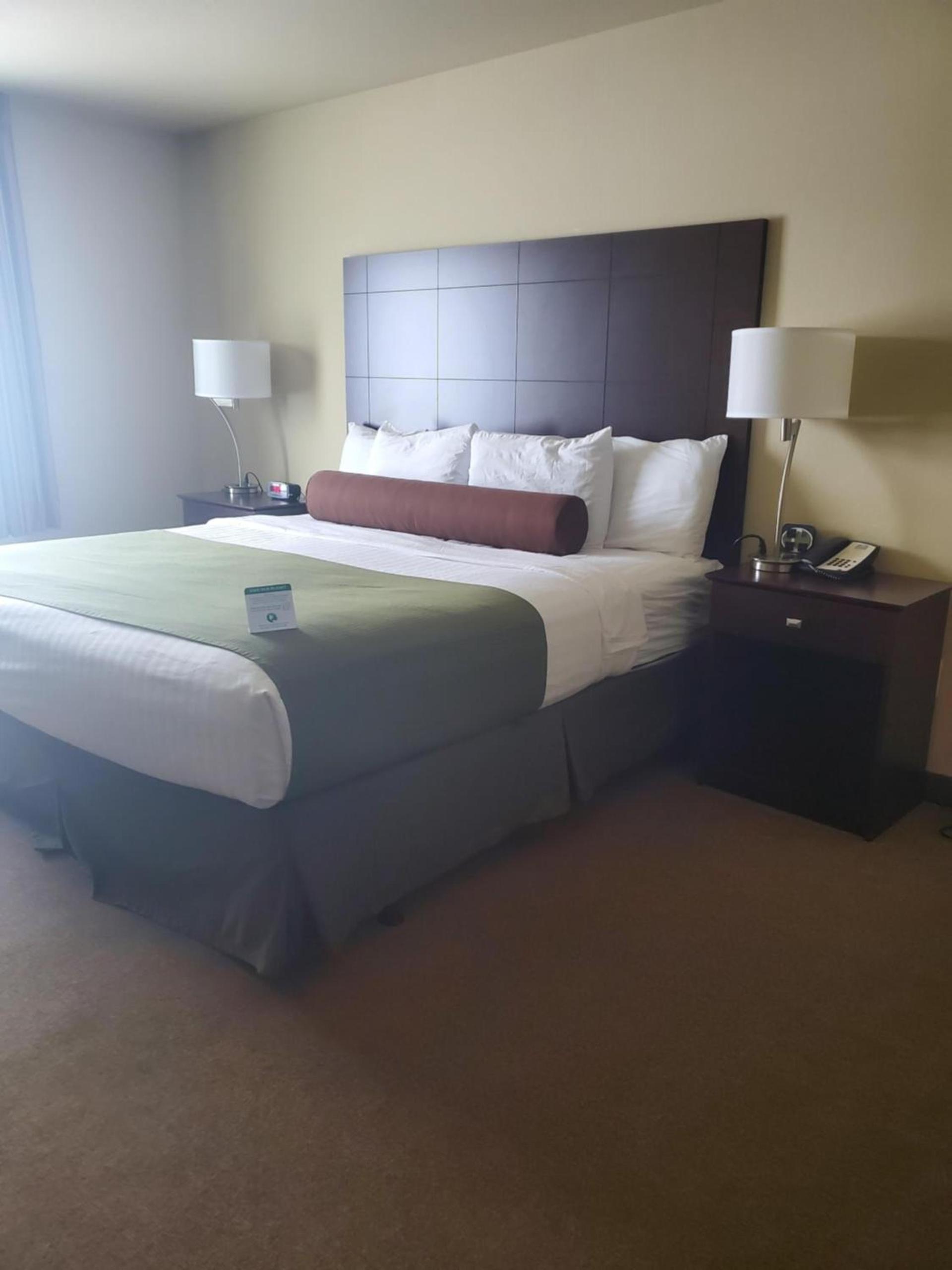 AmeriVu inn and Suites - Crookston photo 50
