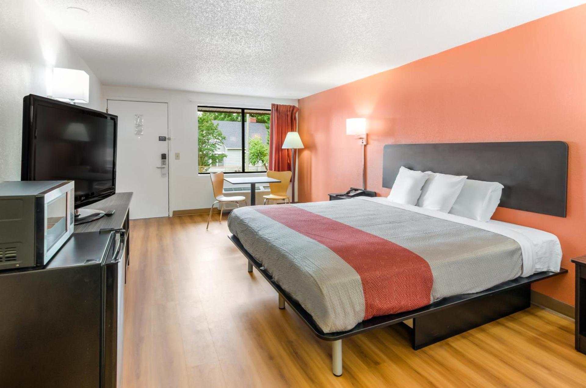 Motel 6-Salem, VA photo 8