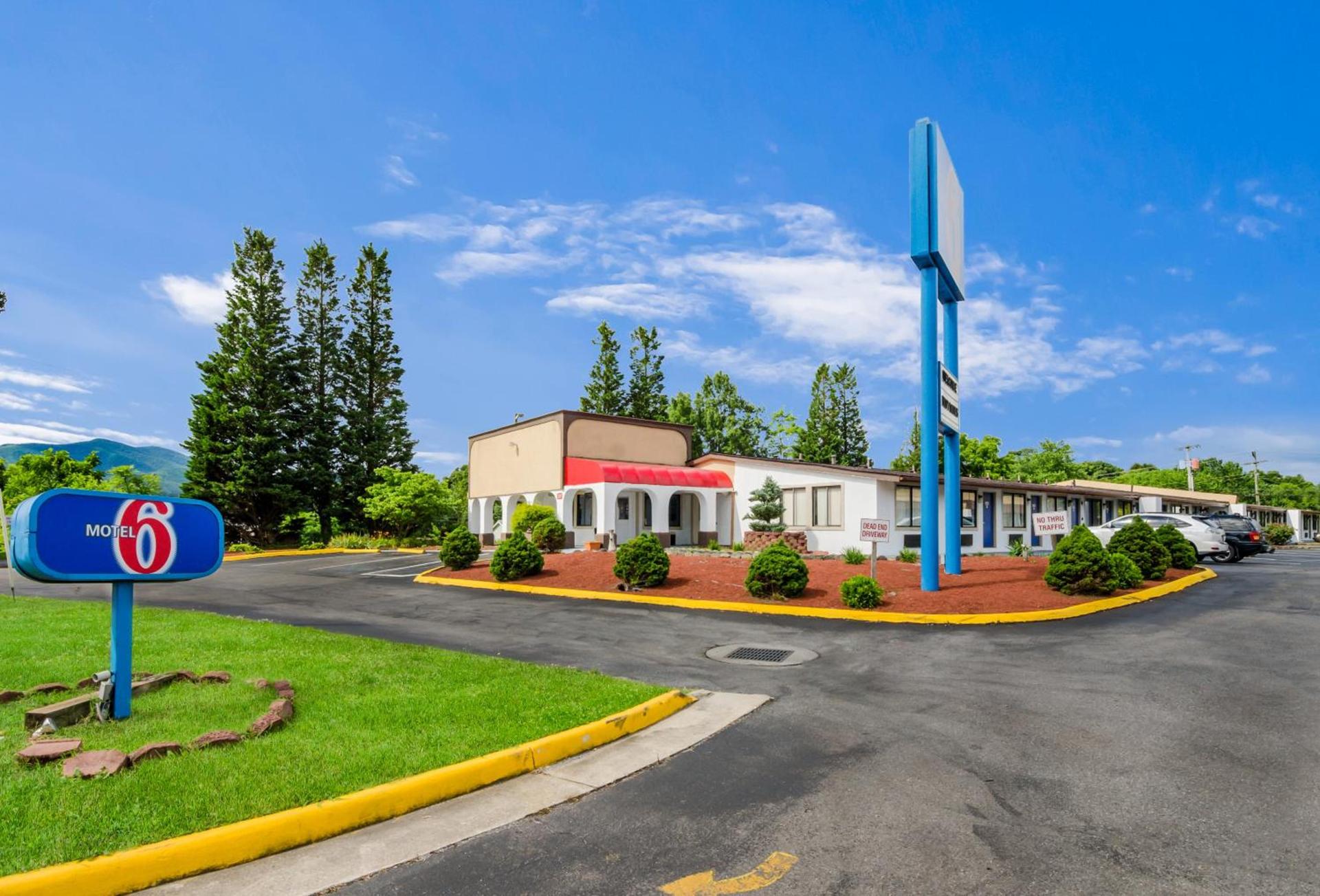 Motel 6-Salem, VA photo 2
