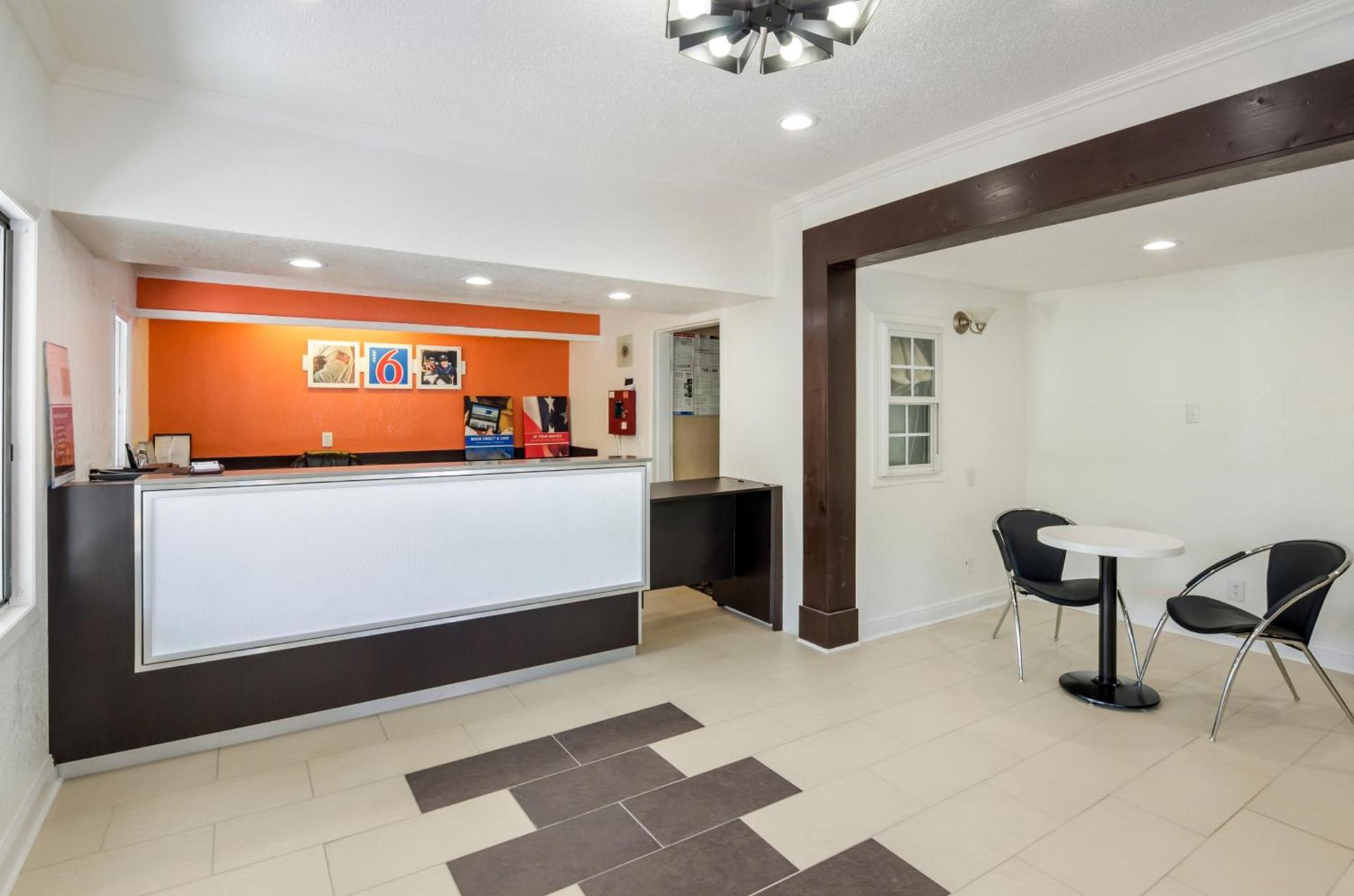 Motel 6-Salem, VA photo 18