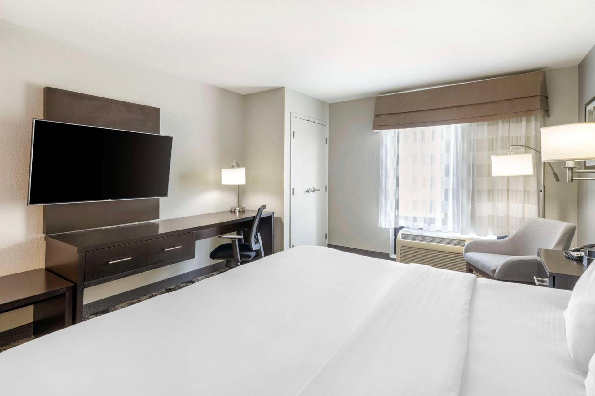 Best Western Plus Fairburn Atlanta Southwest photo 13