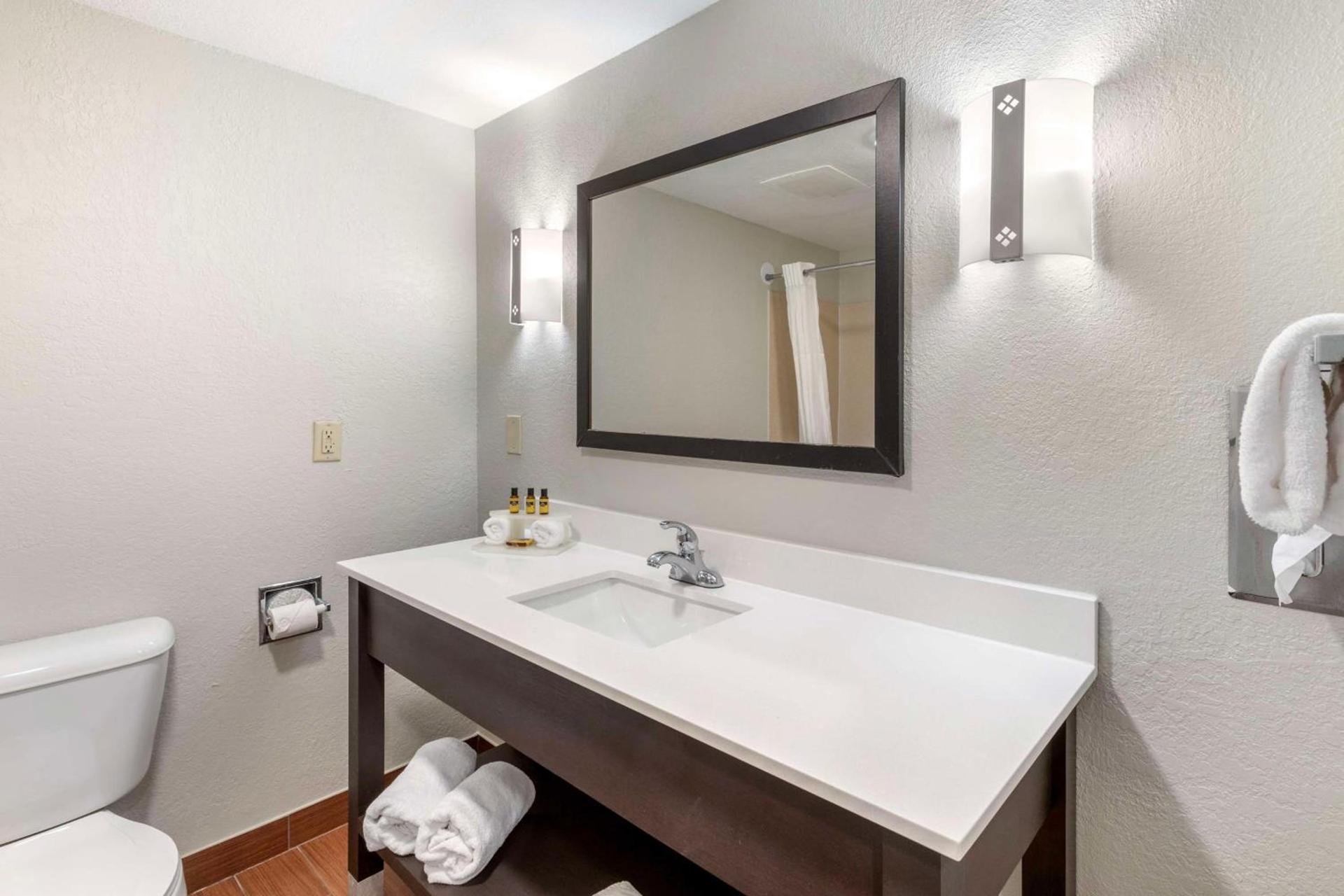 Best Western Plus Fairburn Atlanta Southwest photo 32