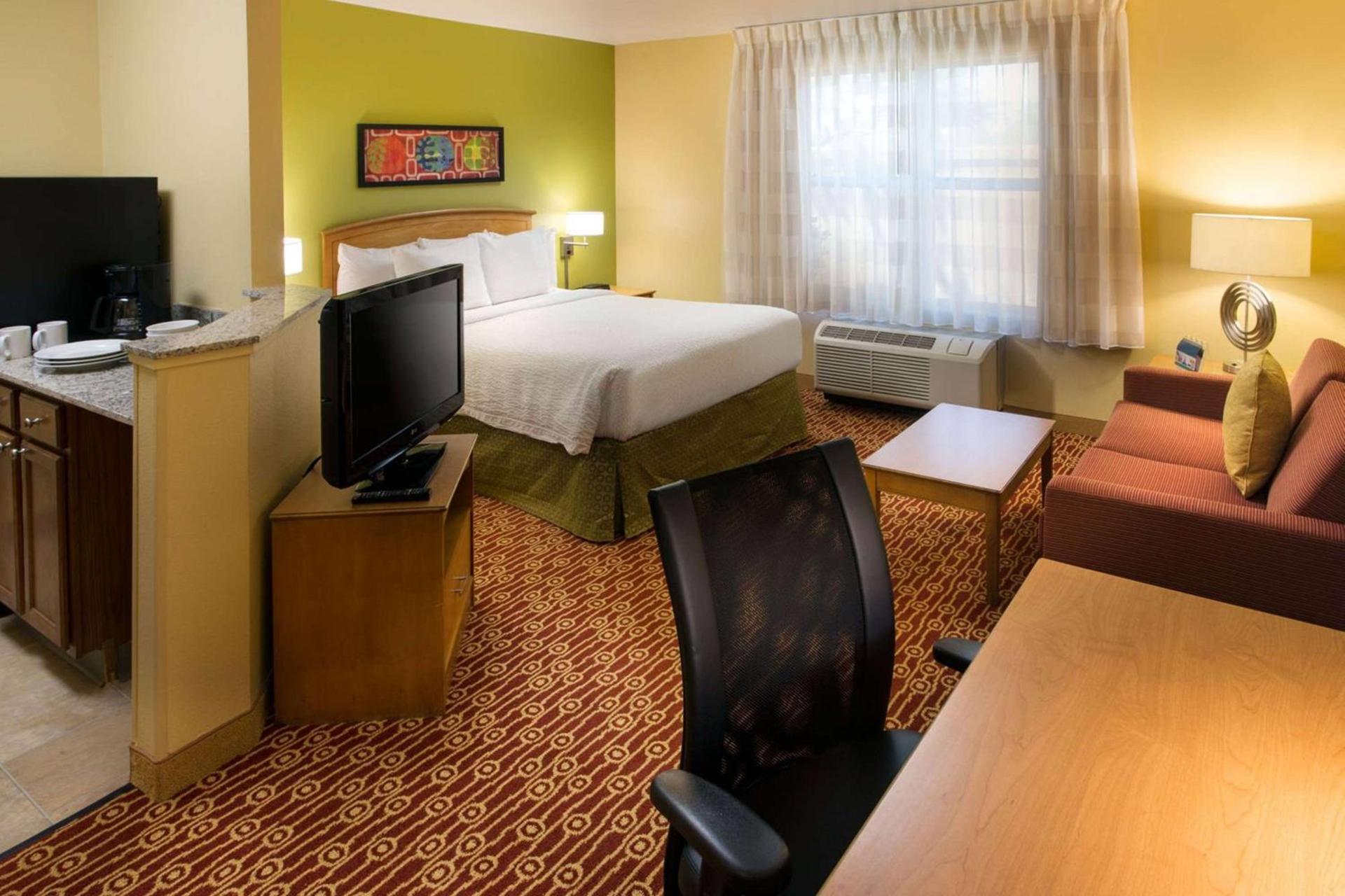 Sonesta Simply Suites Phoenix Scottsdale photo 3