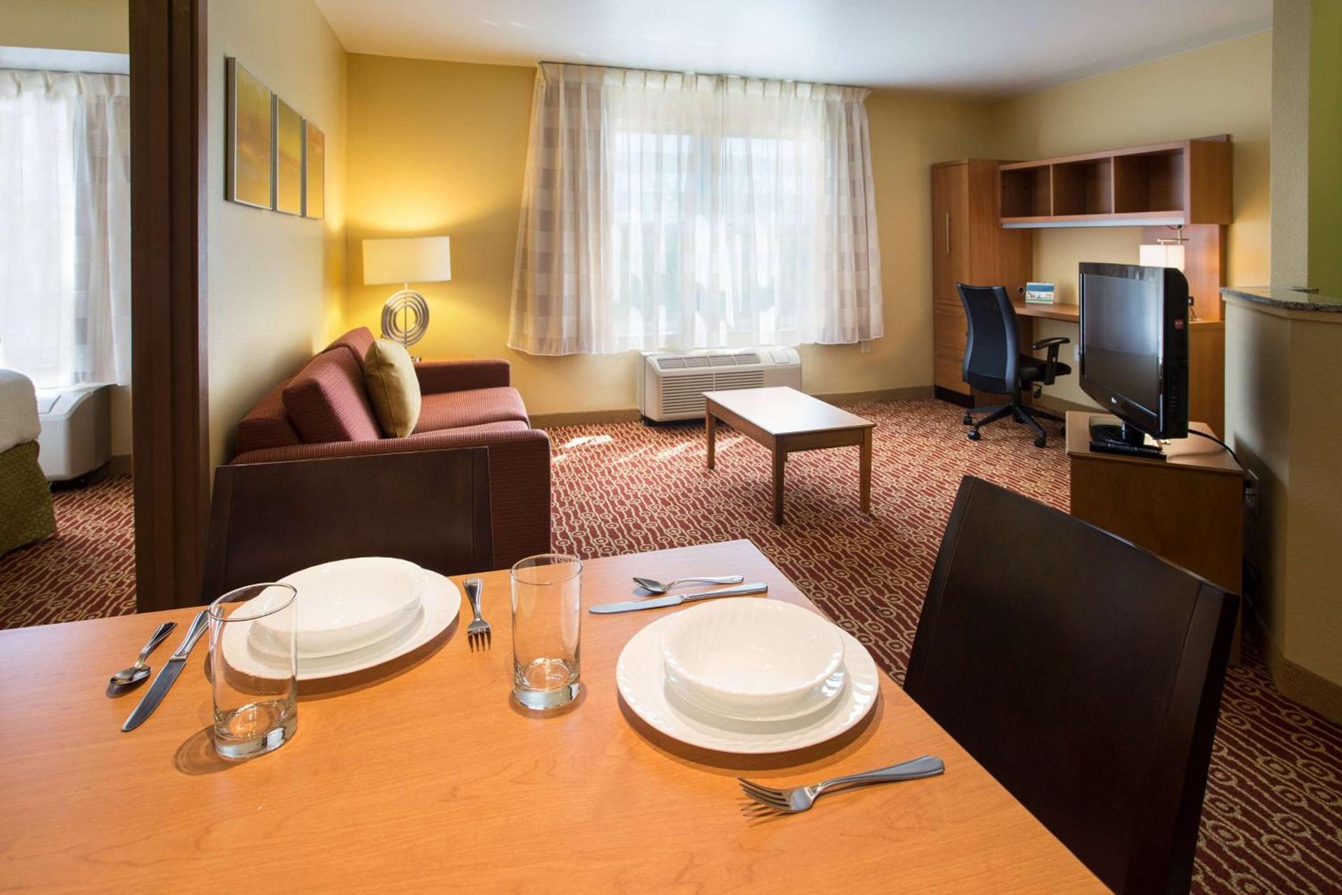 Sonesta Simply Suites Phoenix Scottsdale photo 4