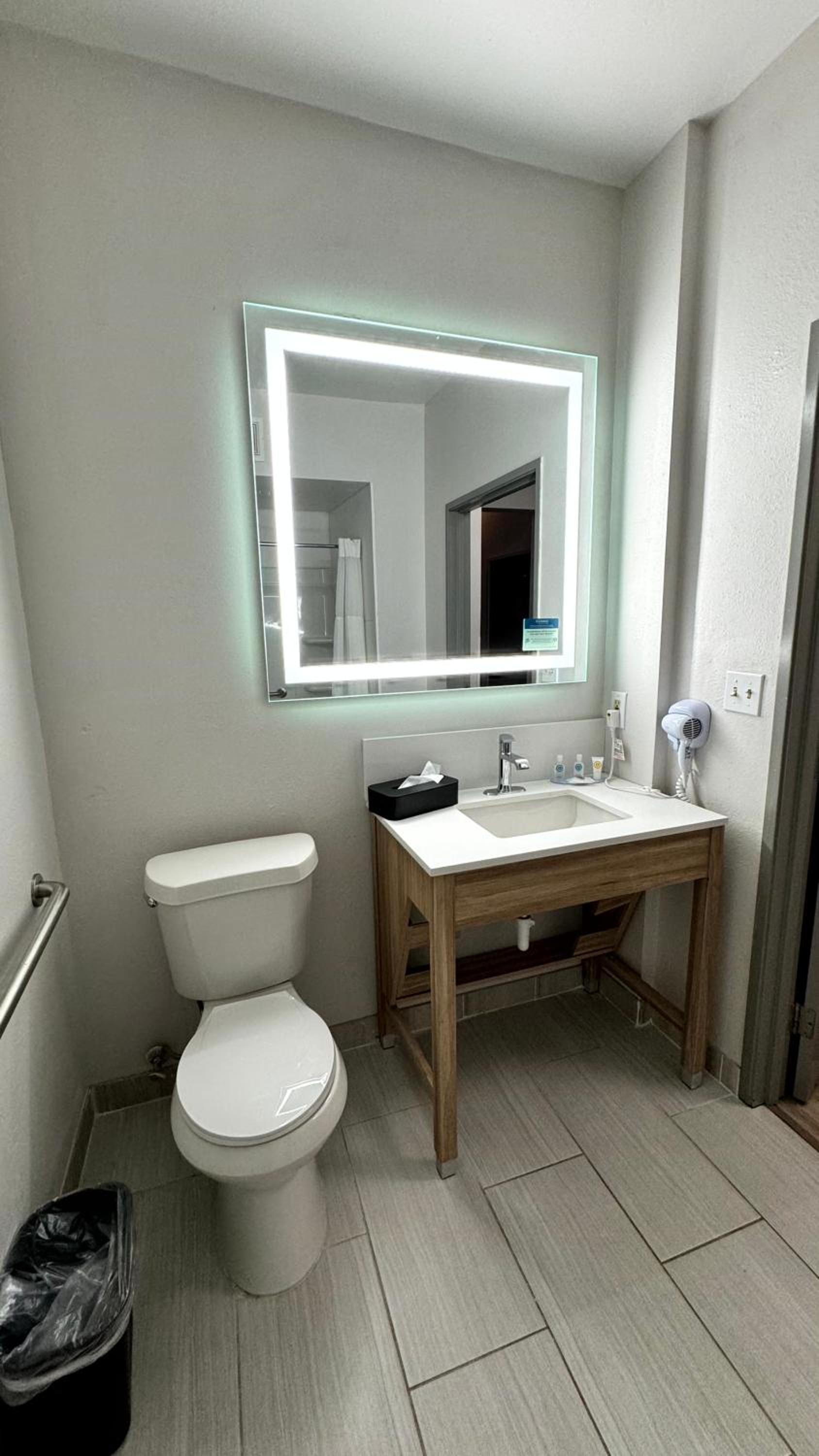 Comfort Suites Denver North - Westminster photo 38