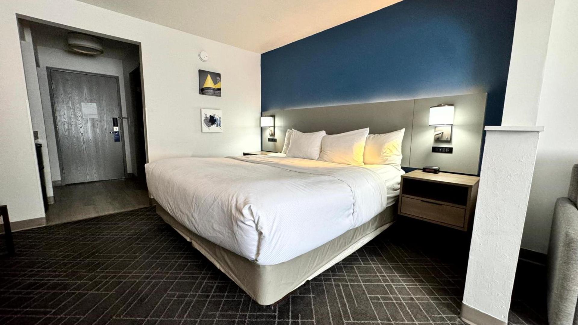 Comfort Suites Denver North - Westminster photo 36