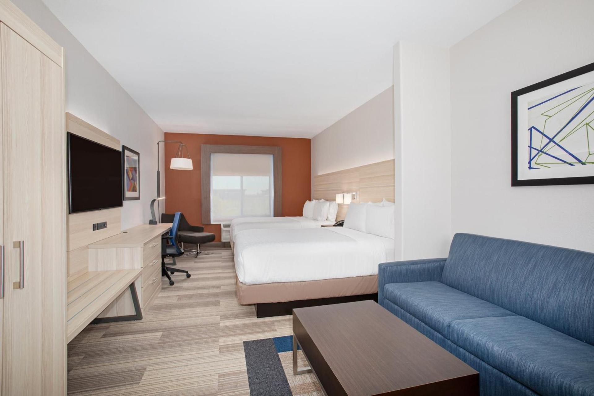 Holiday Inn Express & Suites Phoenix Glendale Dist by IHG photo 54