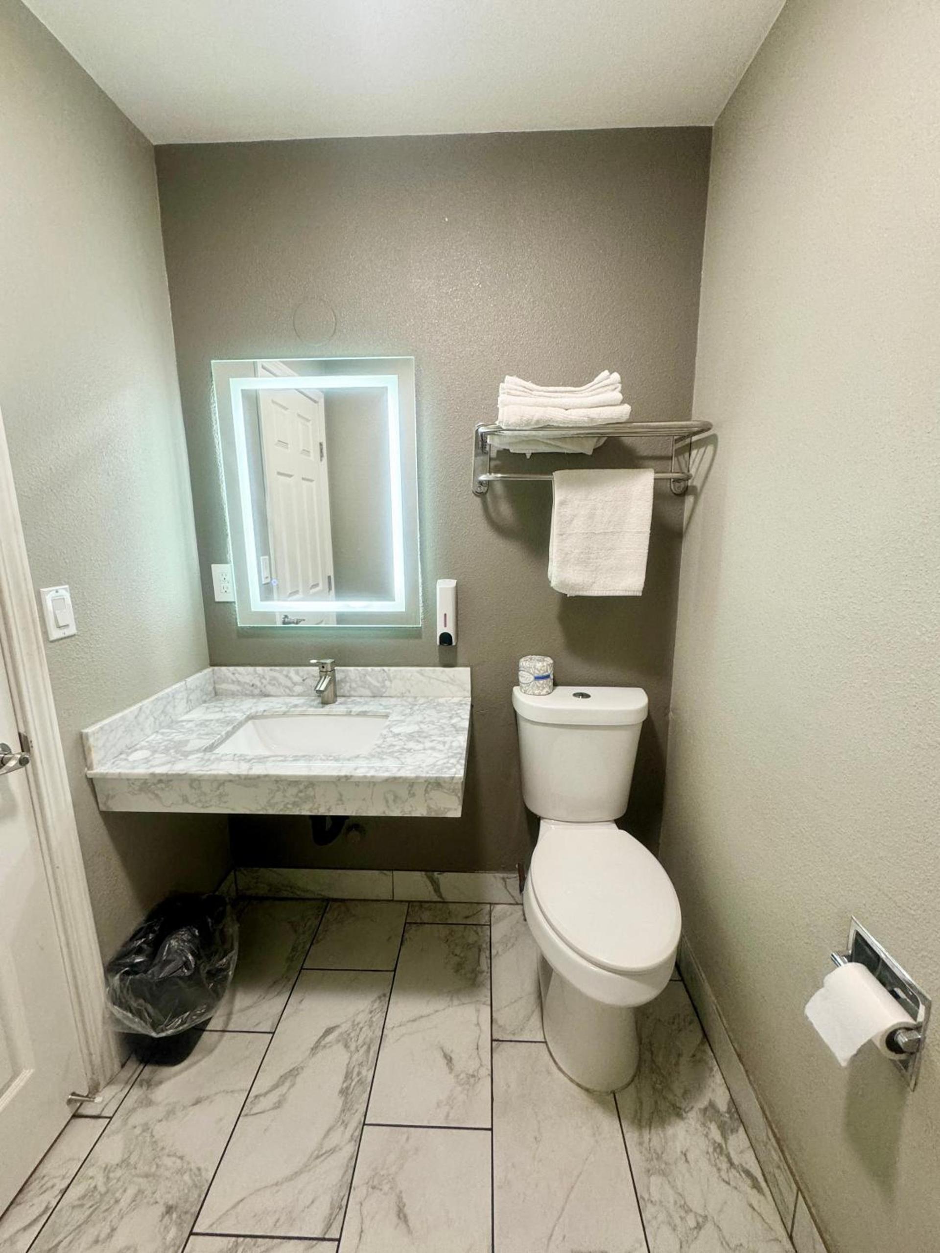Villa Court Inn Oroville photo 13